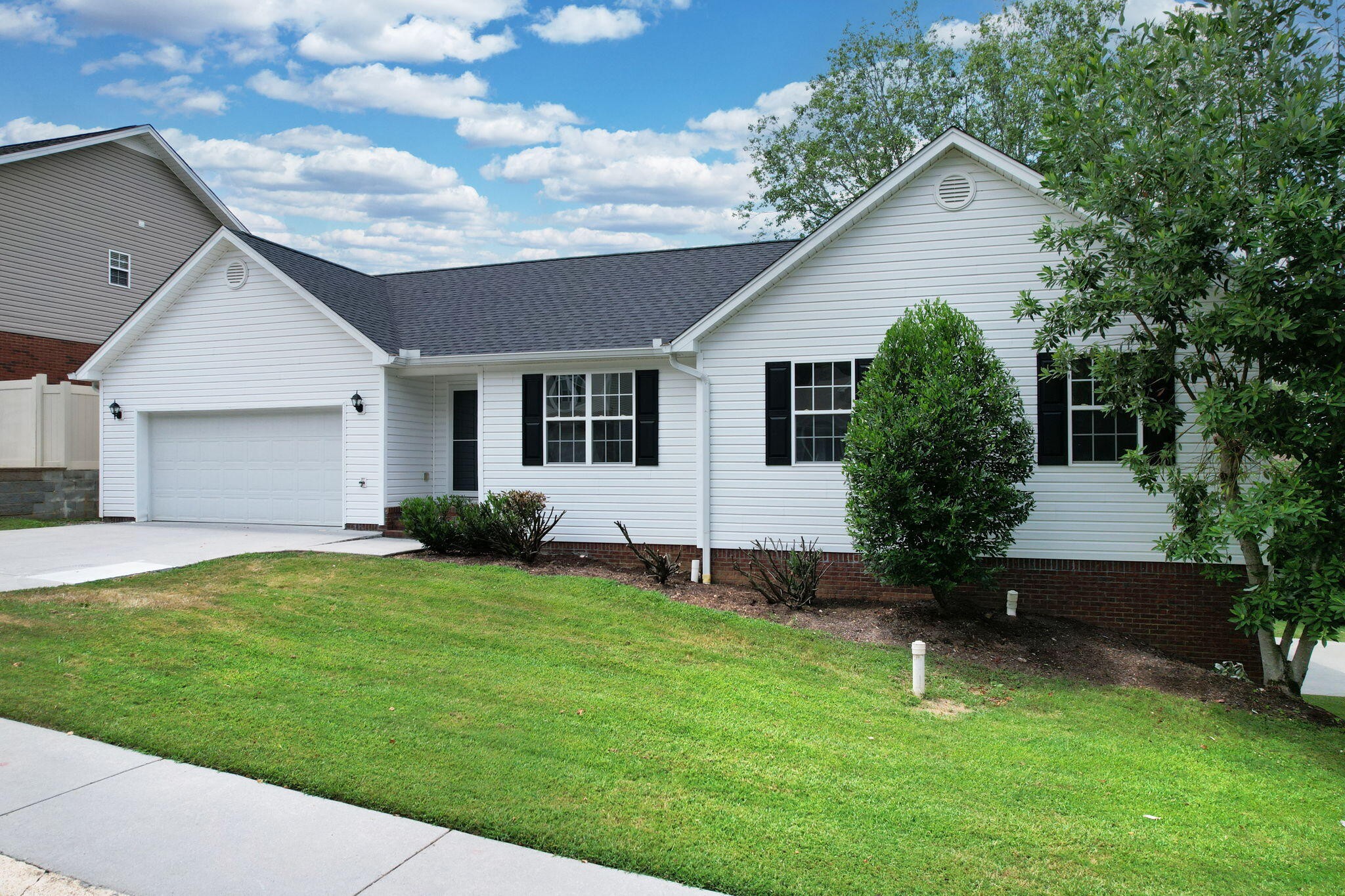 441 Barberry Drive, NW