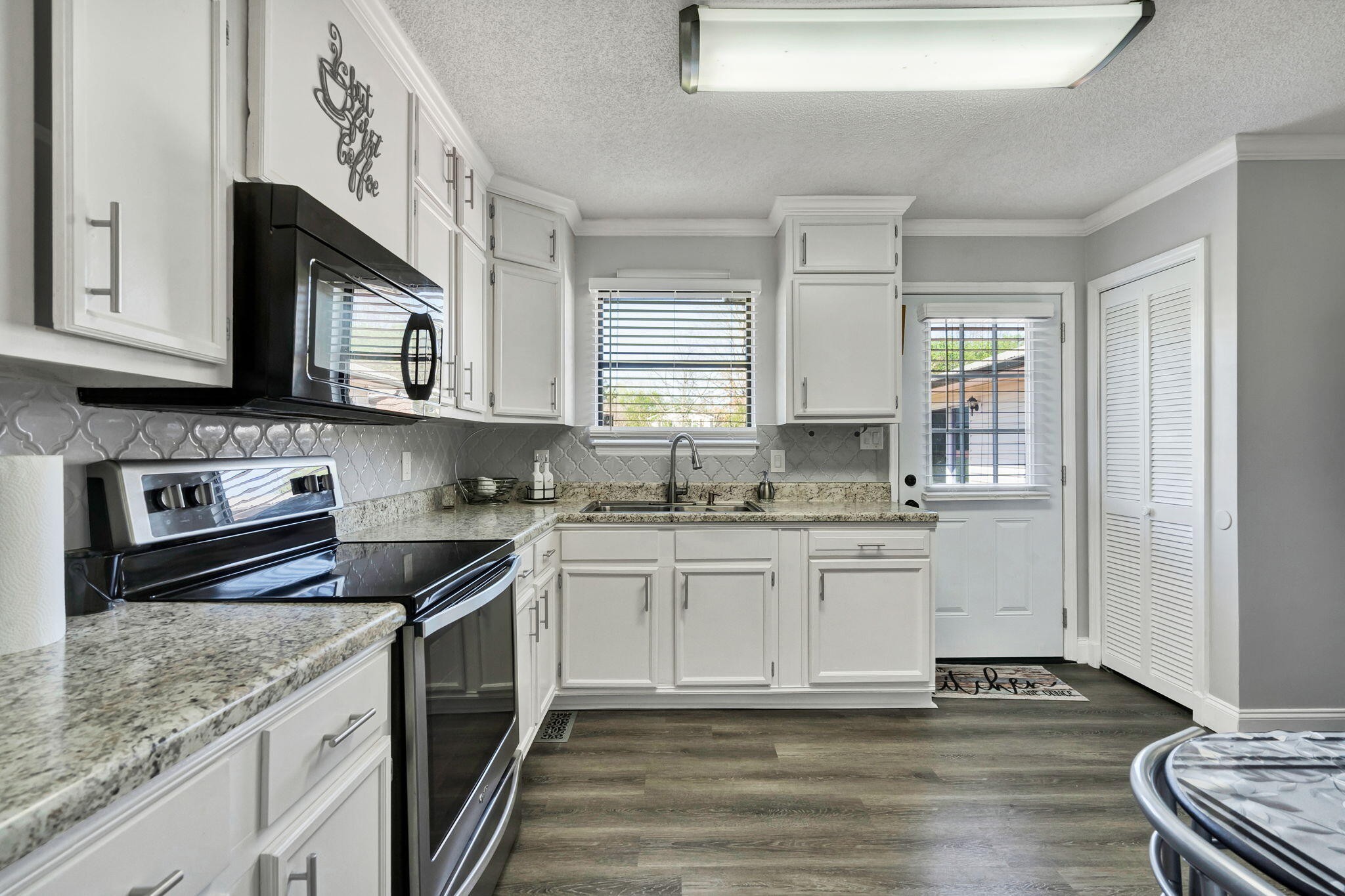 4934 Cindy Circle, NW