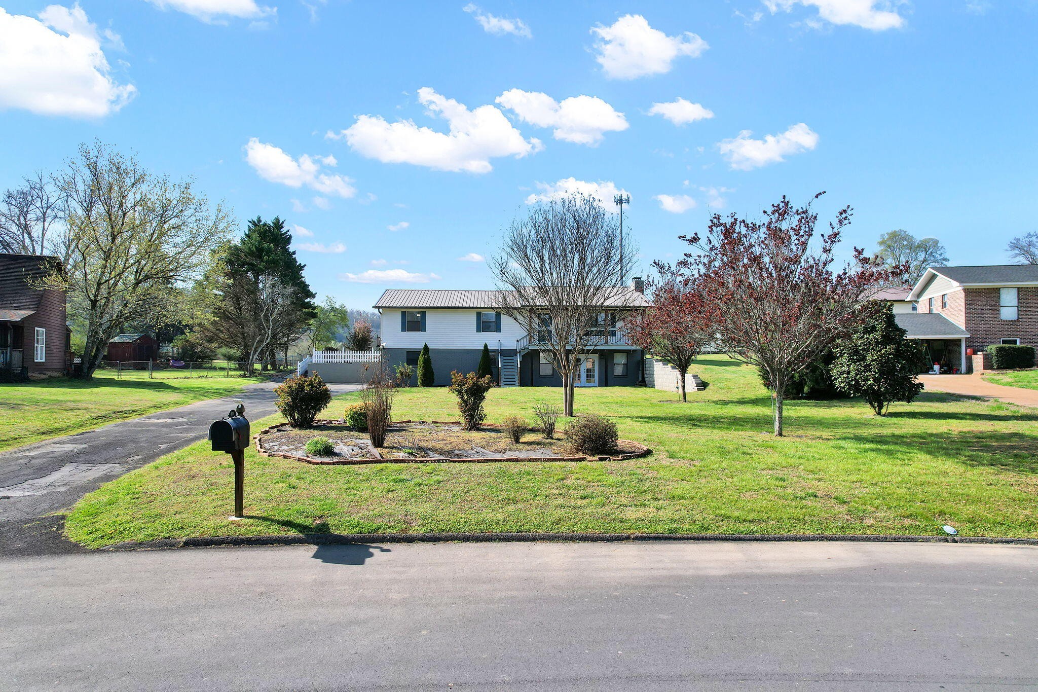4934 Cindy Circle, NW