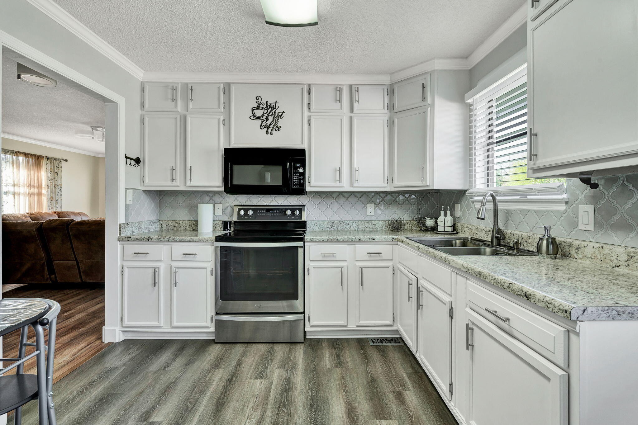 4934 Cindy Circle, NW