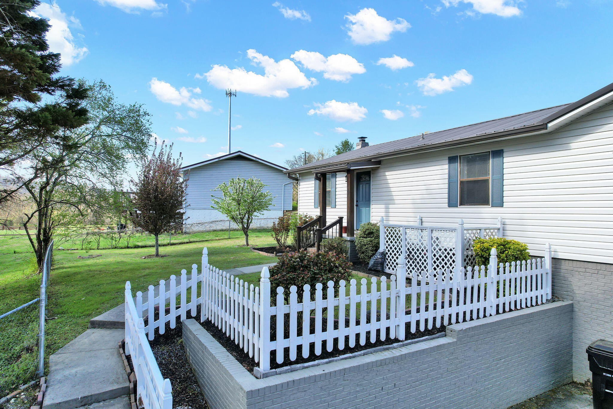 4934 Cindy Circle, NW