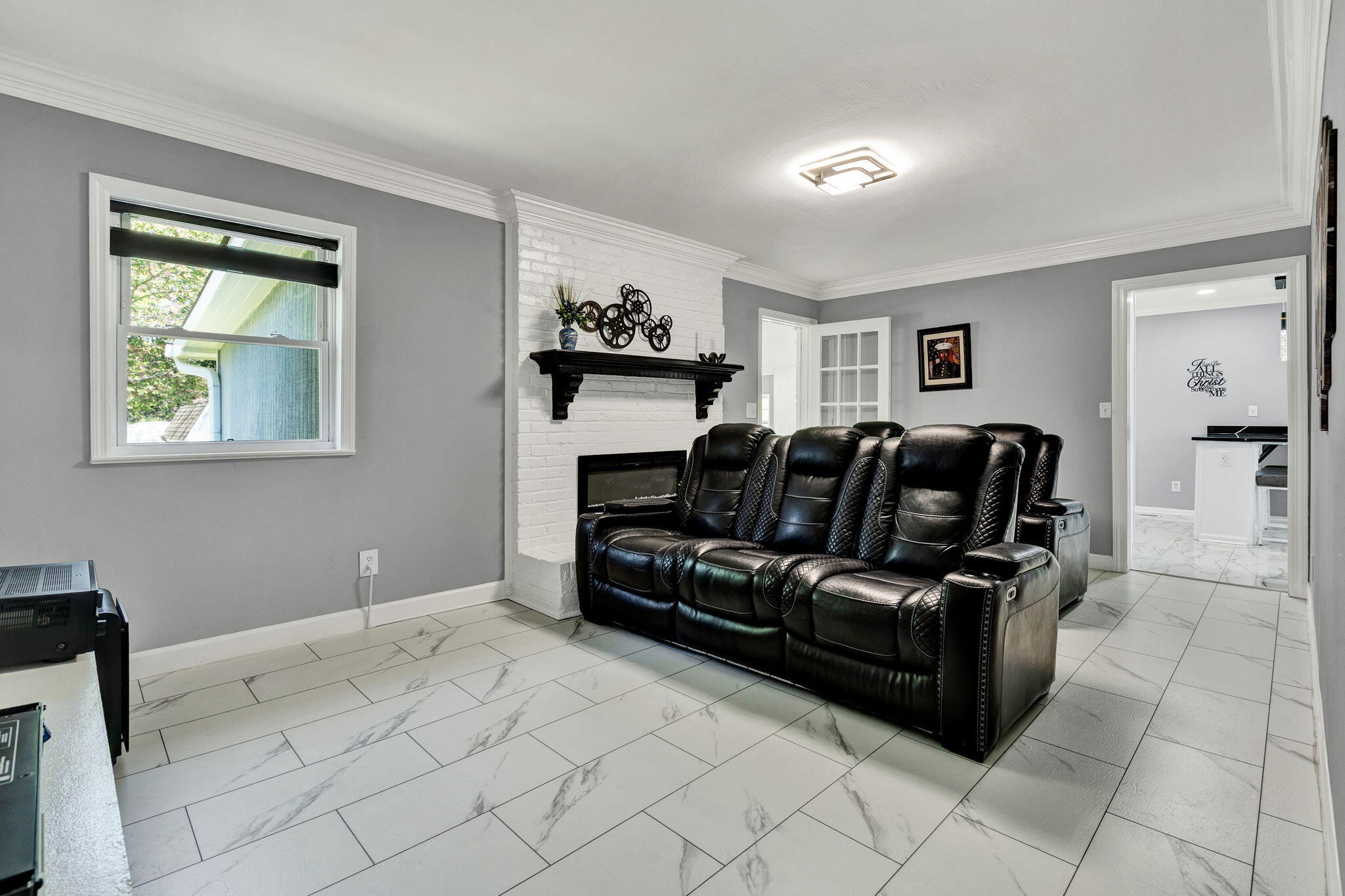 7011 Leslie Dell Lane