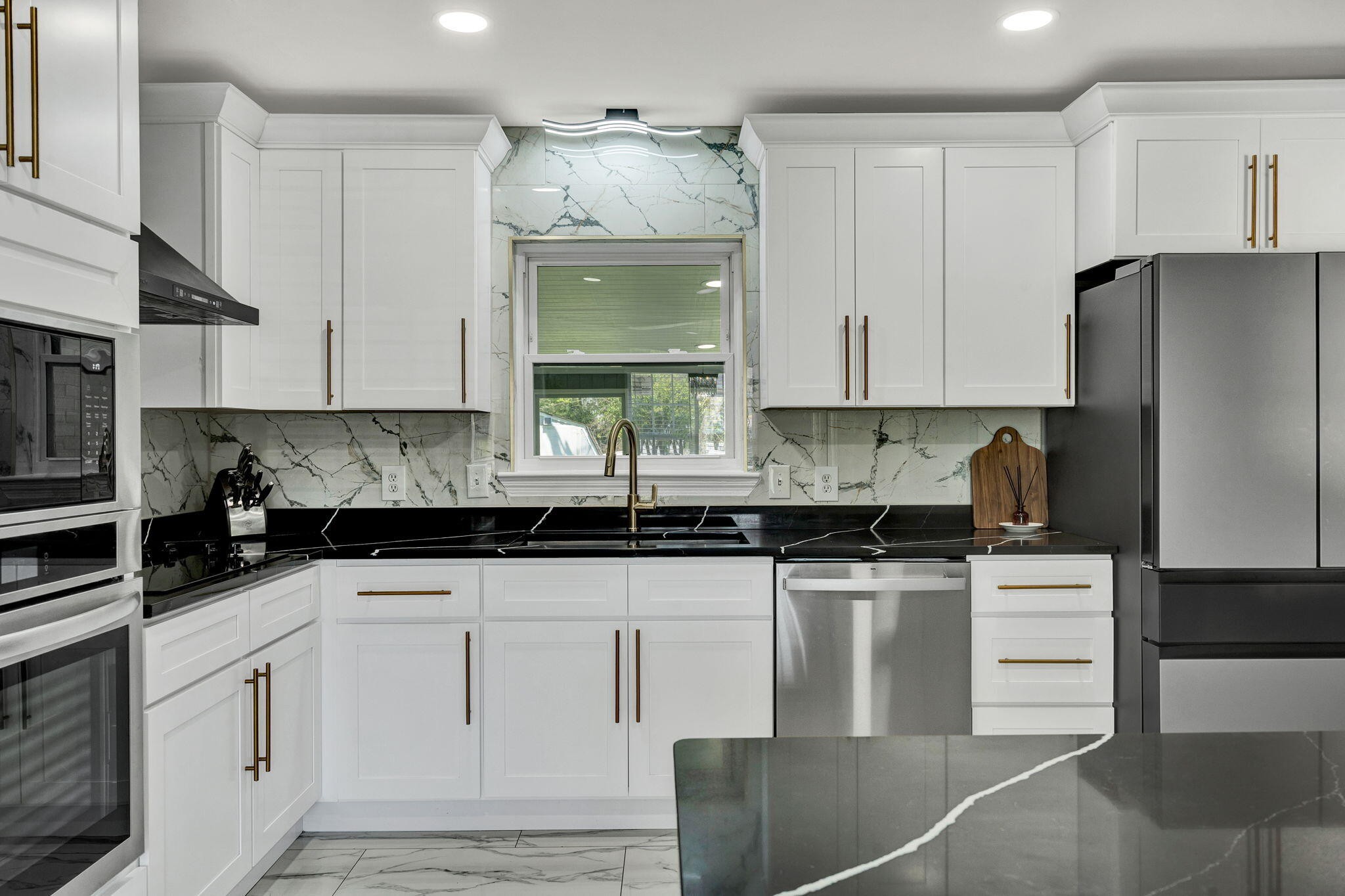 7011 Leslie Dell Lane