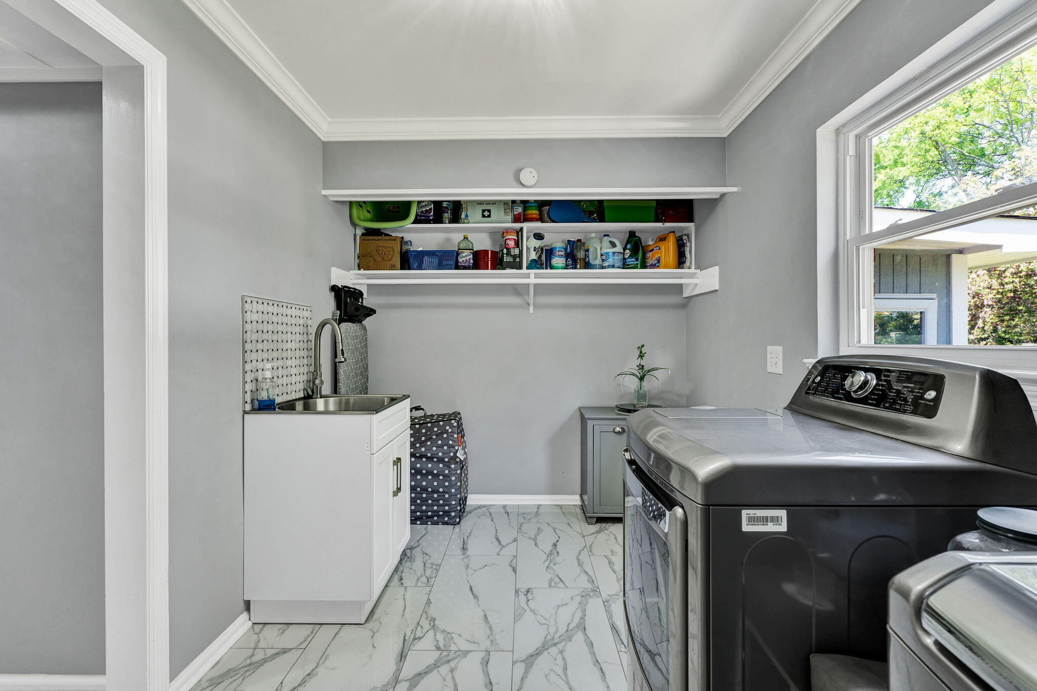 7011 Leslie Dell Lane