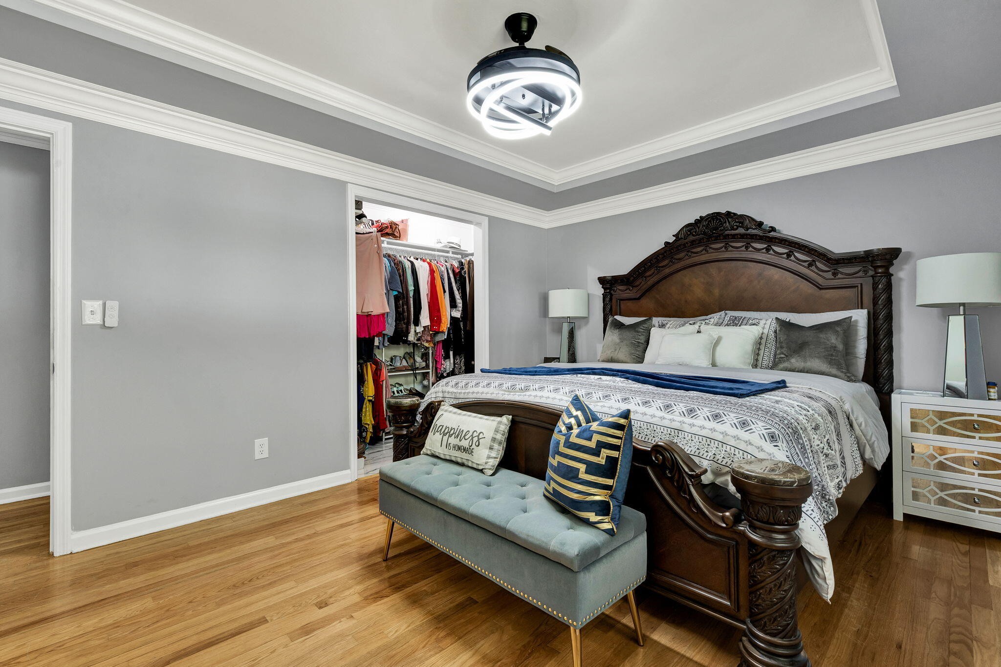 7011 Leslie Dell Lane