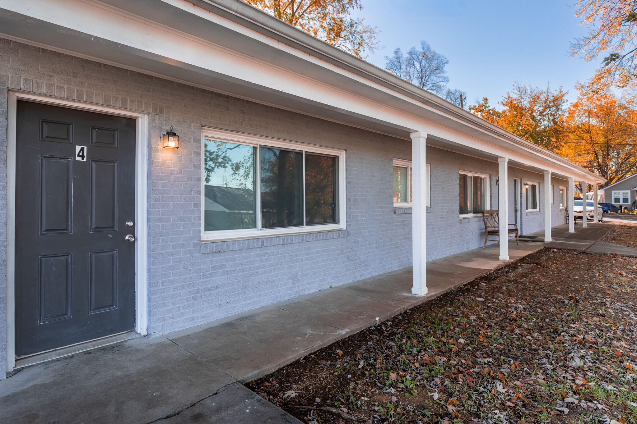 402 Inman Street, W