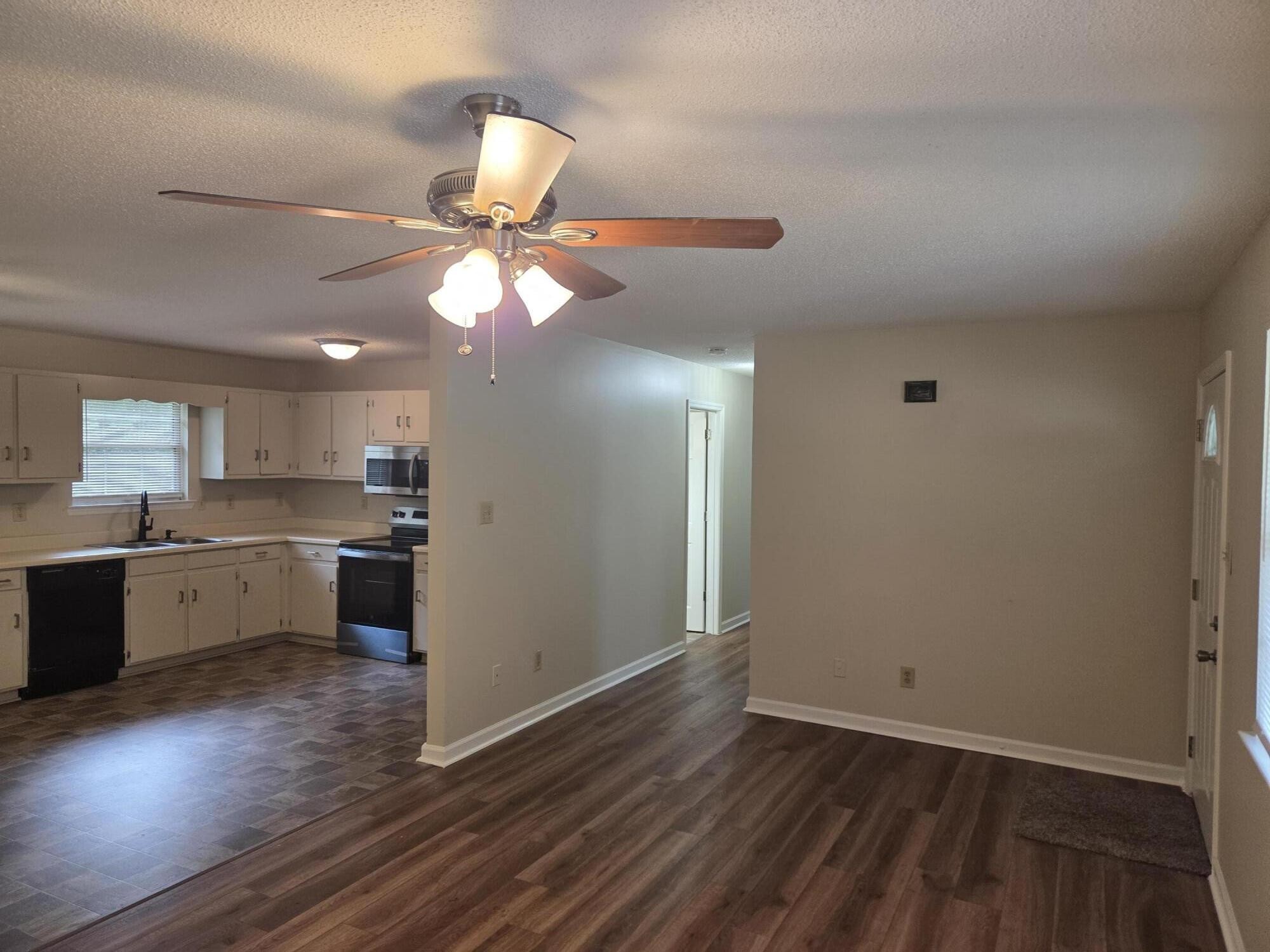 2830 Rogers Drive, SE