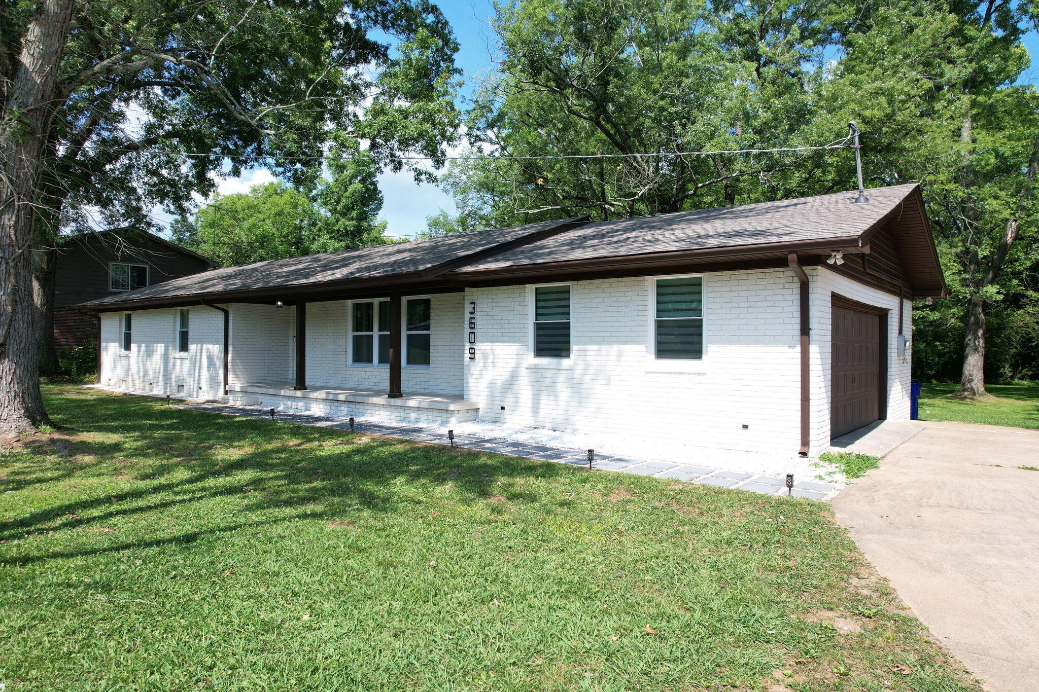3609 Bowman Circle Circle, NE