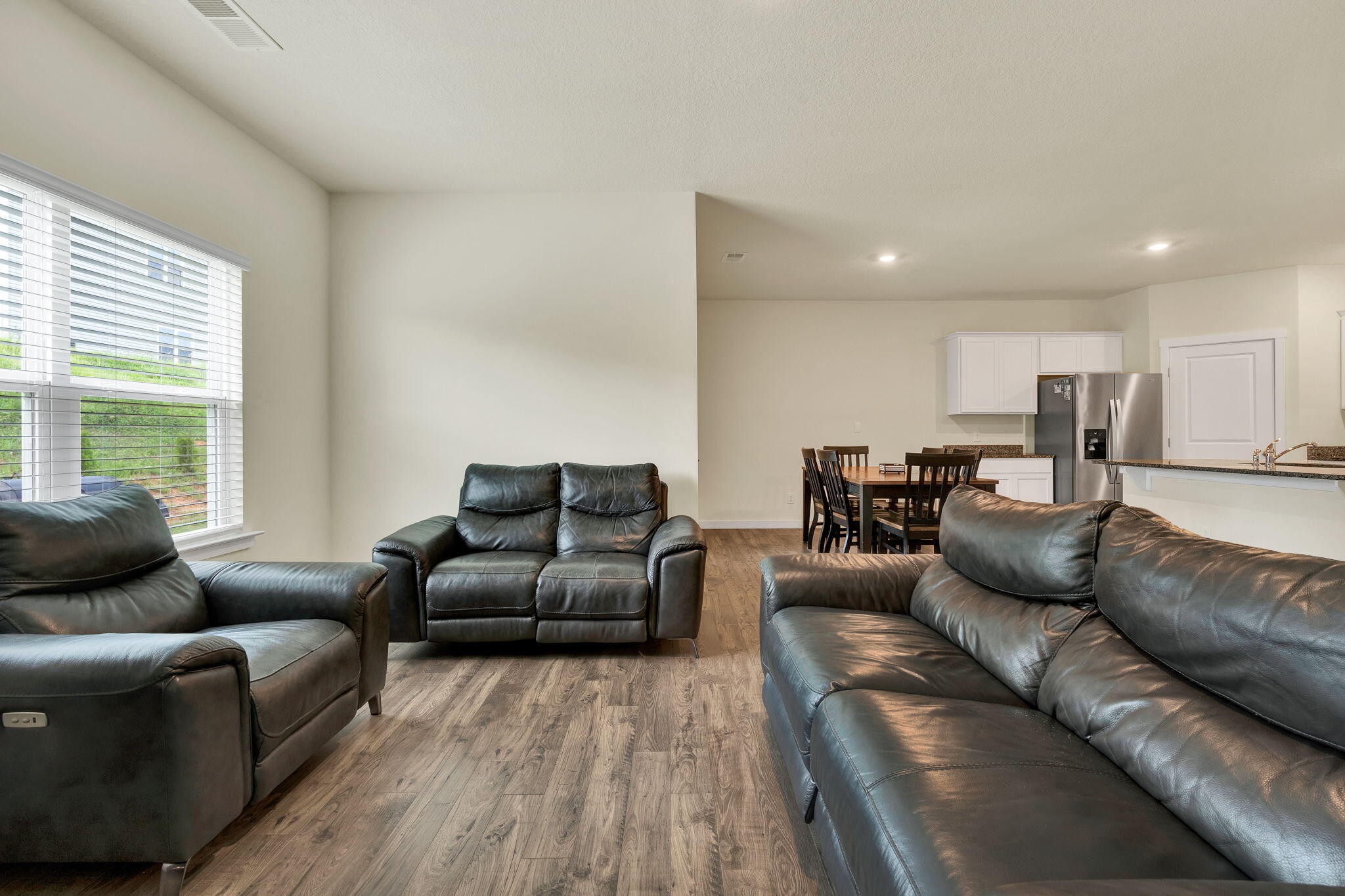 4331 Lone Oak Trail