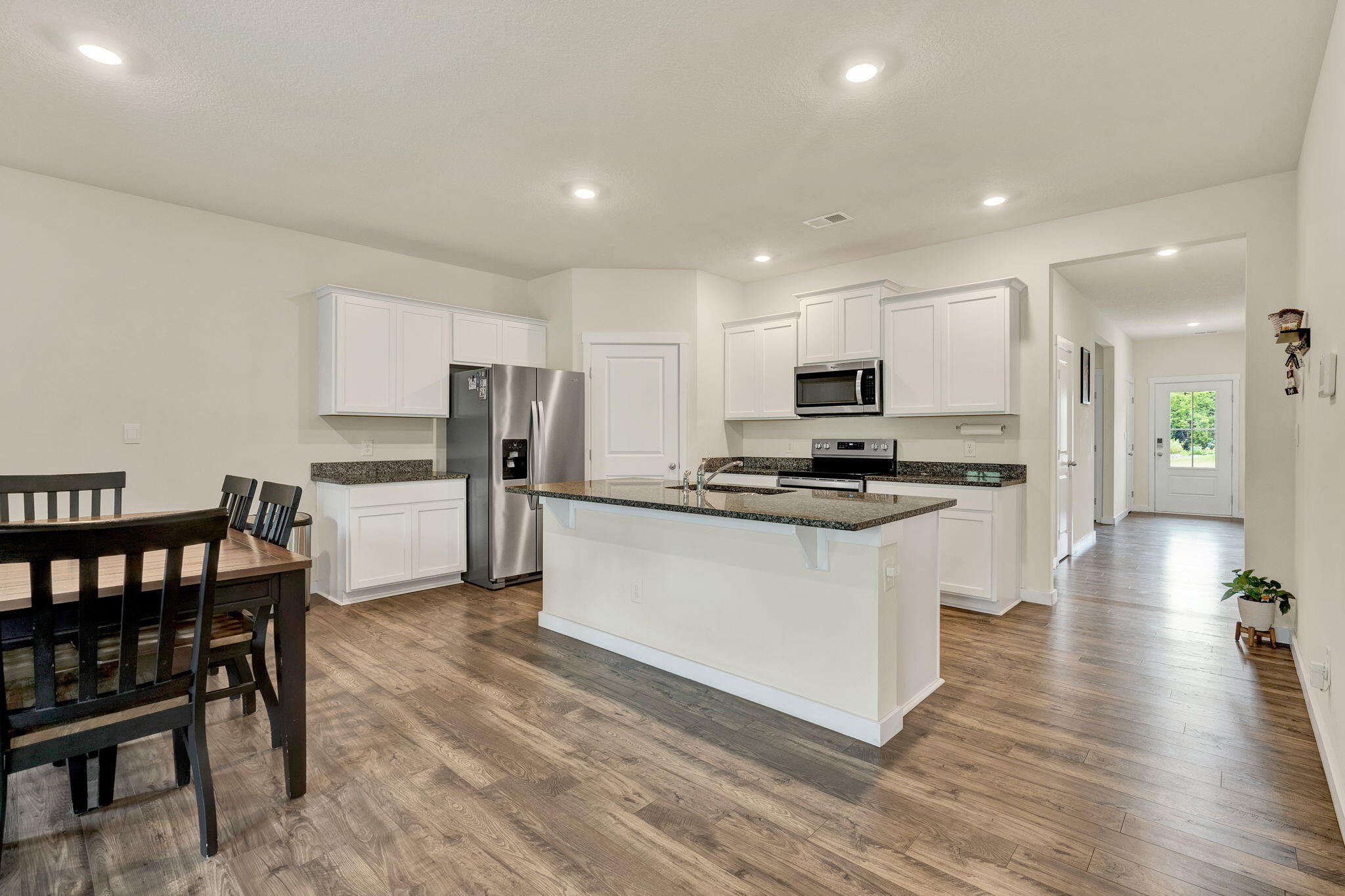 4331 Lone Oak Trail