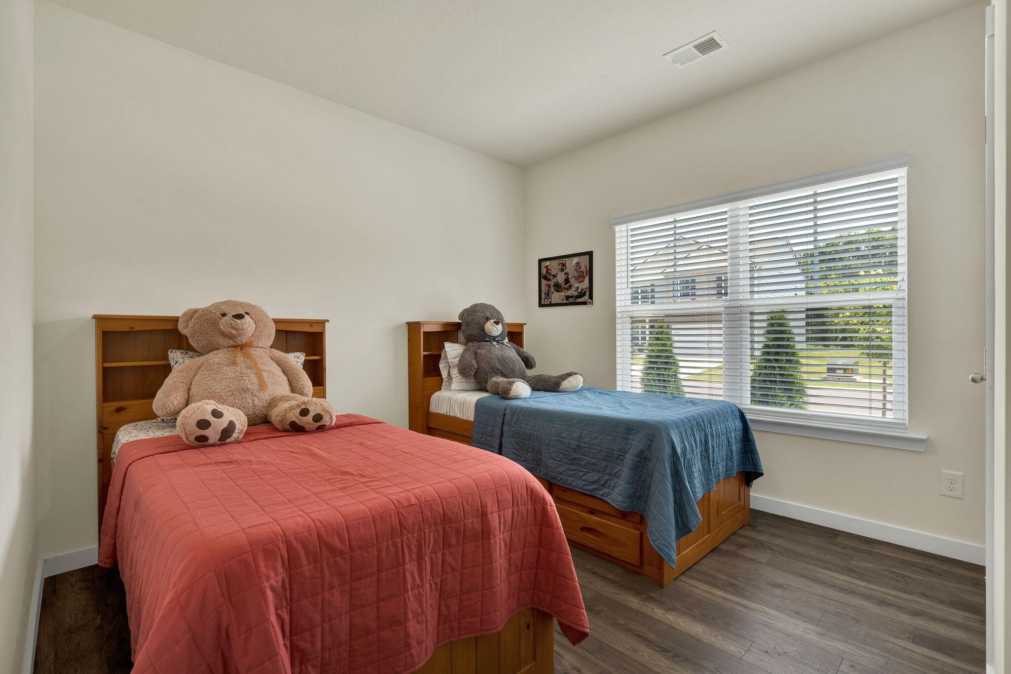 4331 Lone Oak Trail