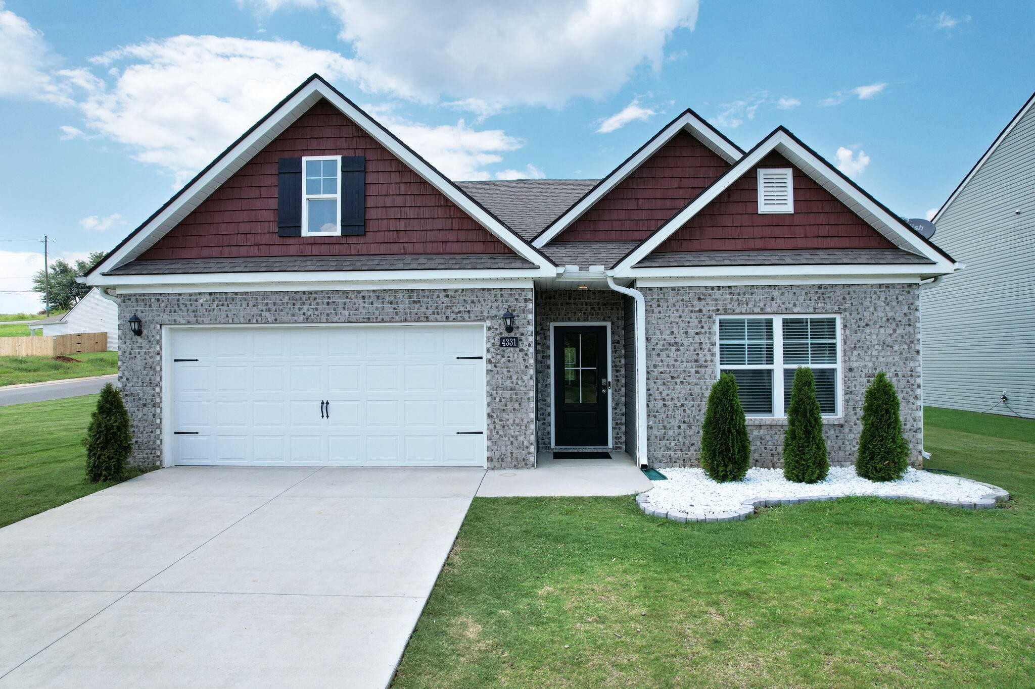 4331 Lone Oak Trail