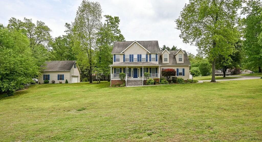 192 English Oaks Drive, NE