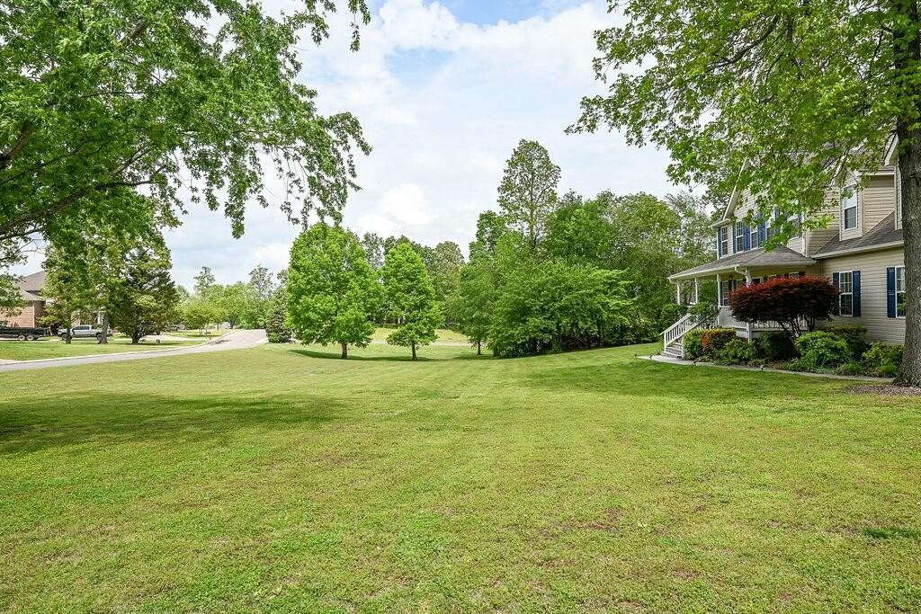 192 English Oaks Drive, NE