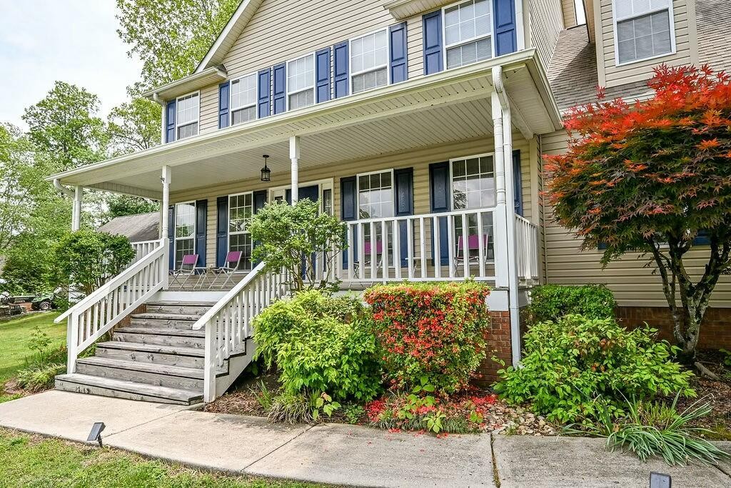 192 English Oaks Drive, NE