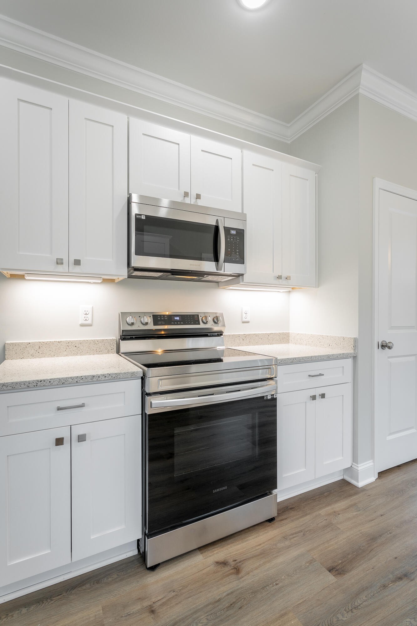 347 NE Bellingham Drive Unit: 33d