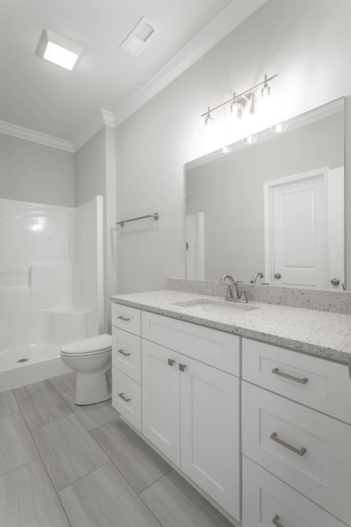 347 NE Bellingham Drive Unit: 33d