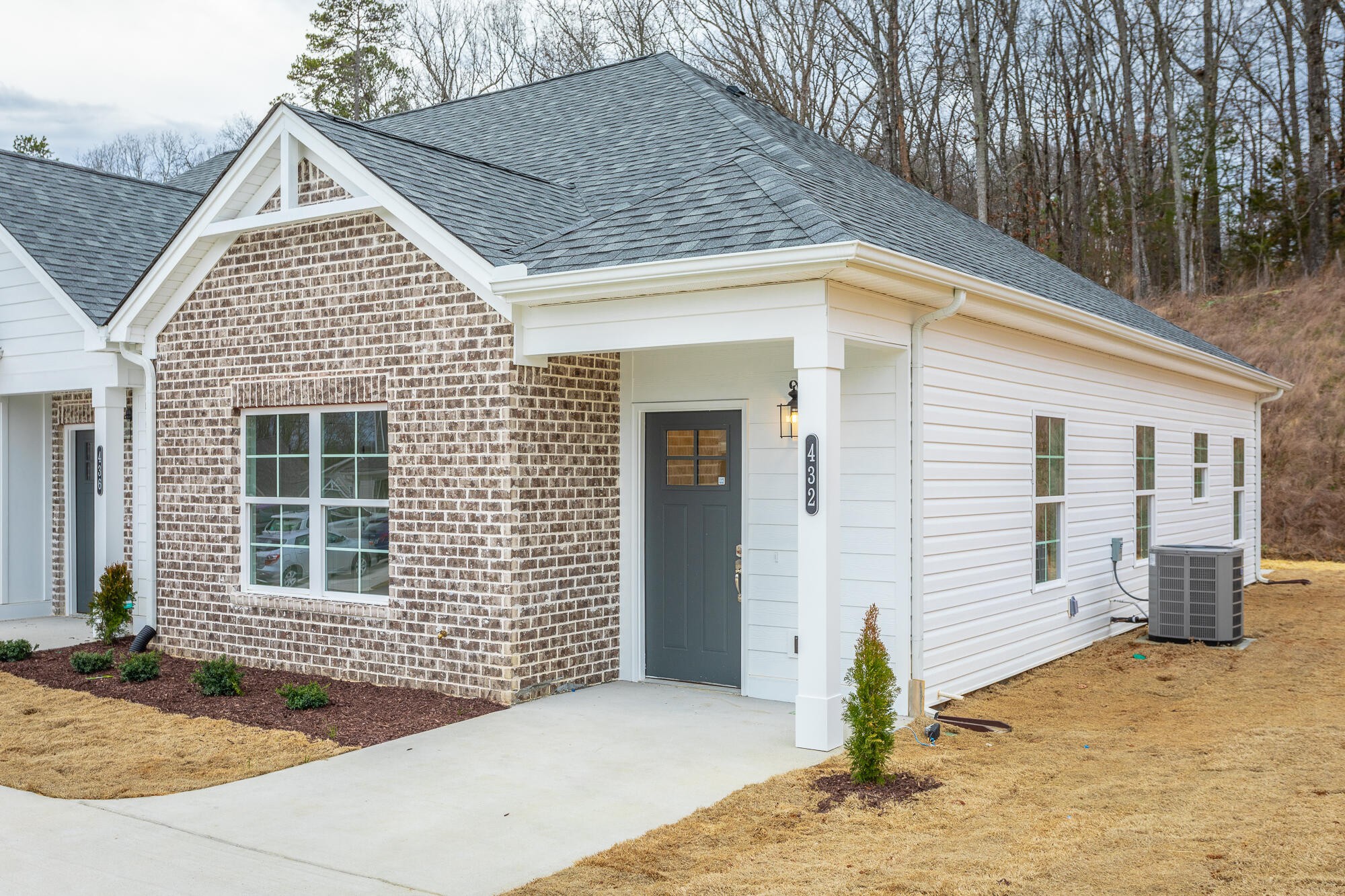 347 NE Bellingham Drive Unit: 33d