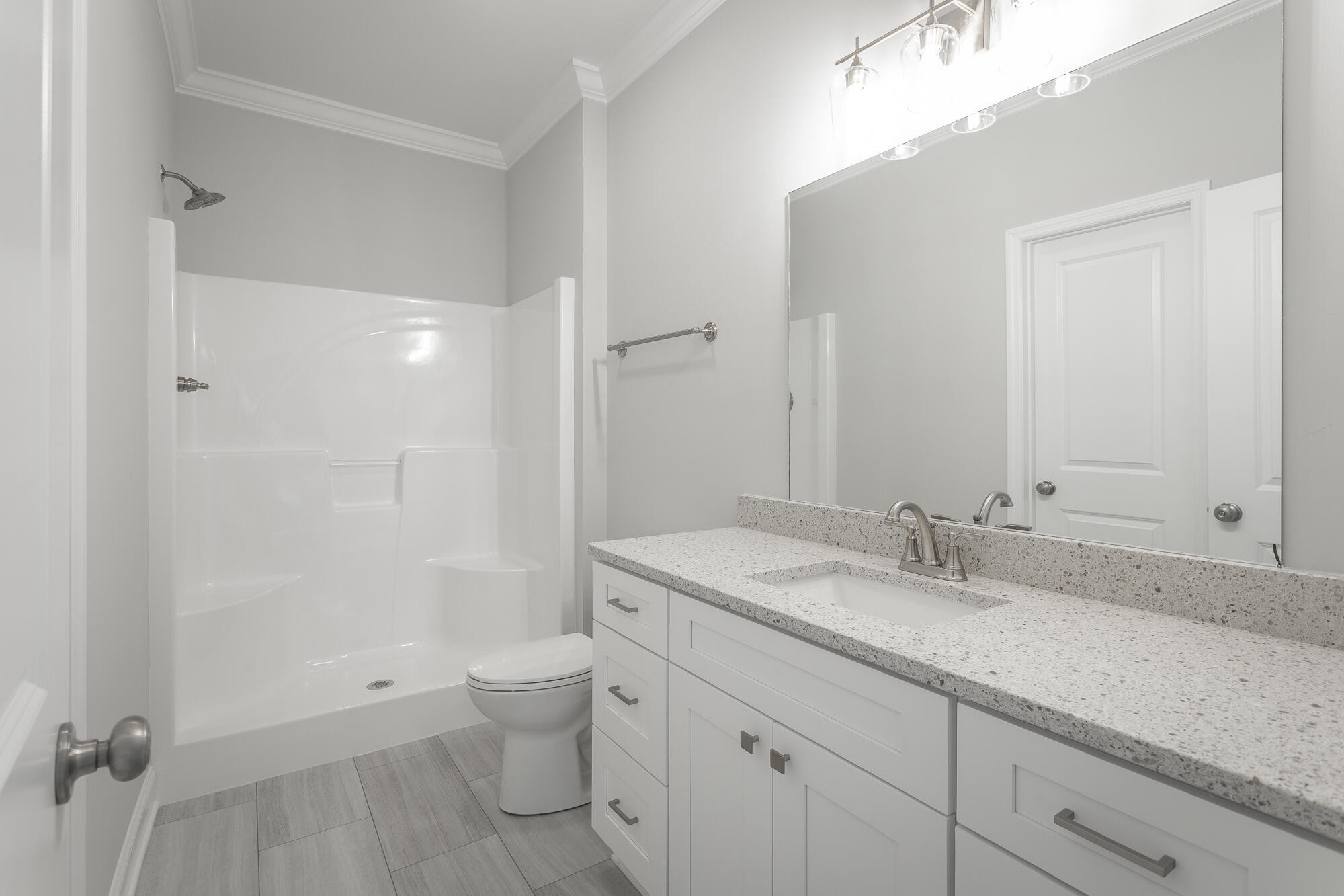 347 NE Bellingham Drive Unit: 33d