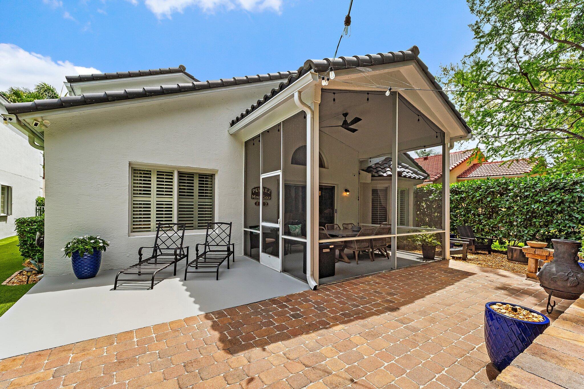 463 Woodview Circle