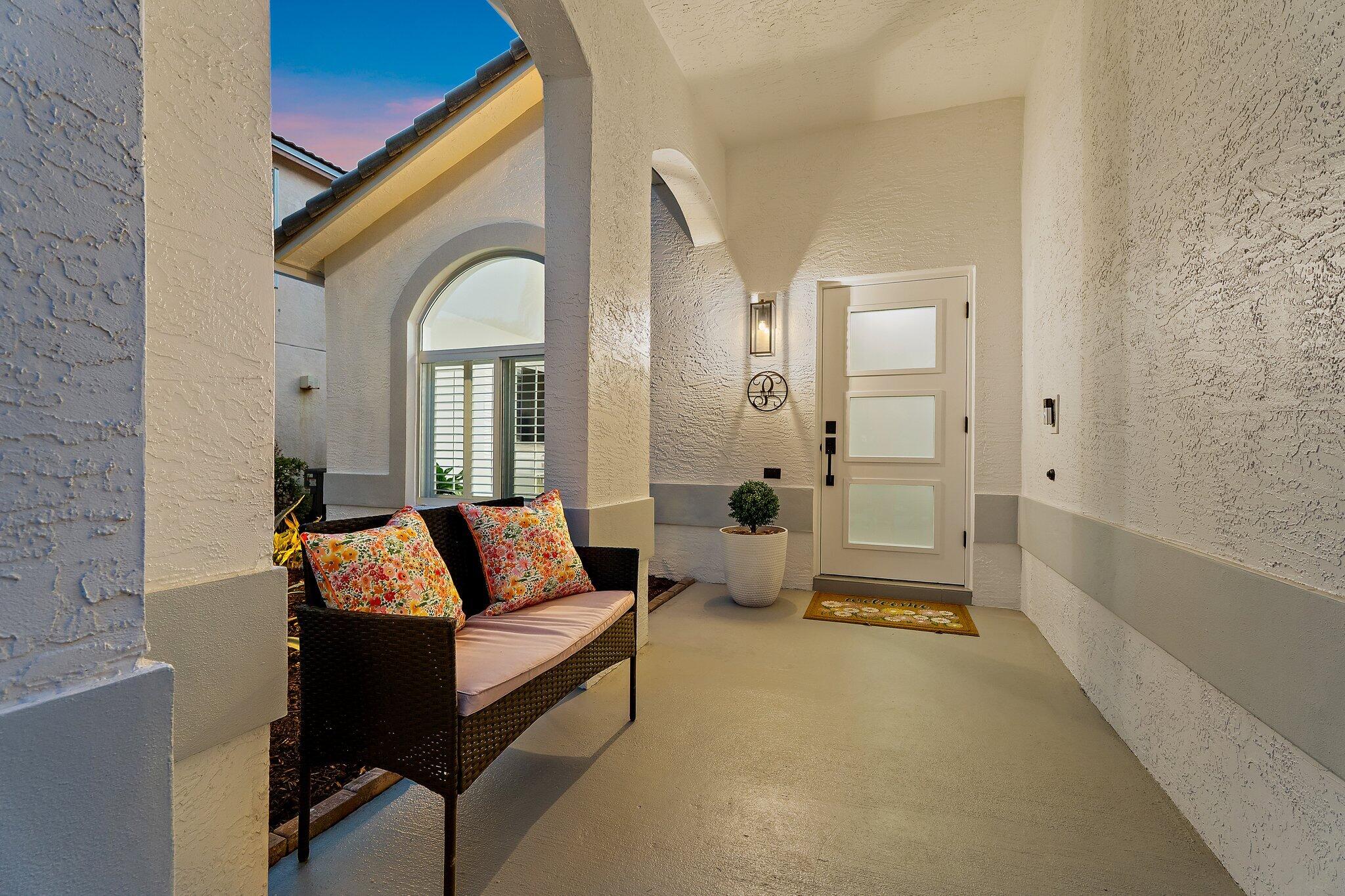 463 Woodview Circle