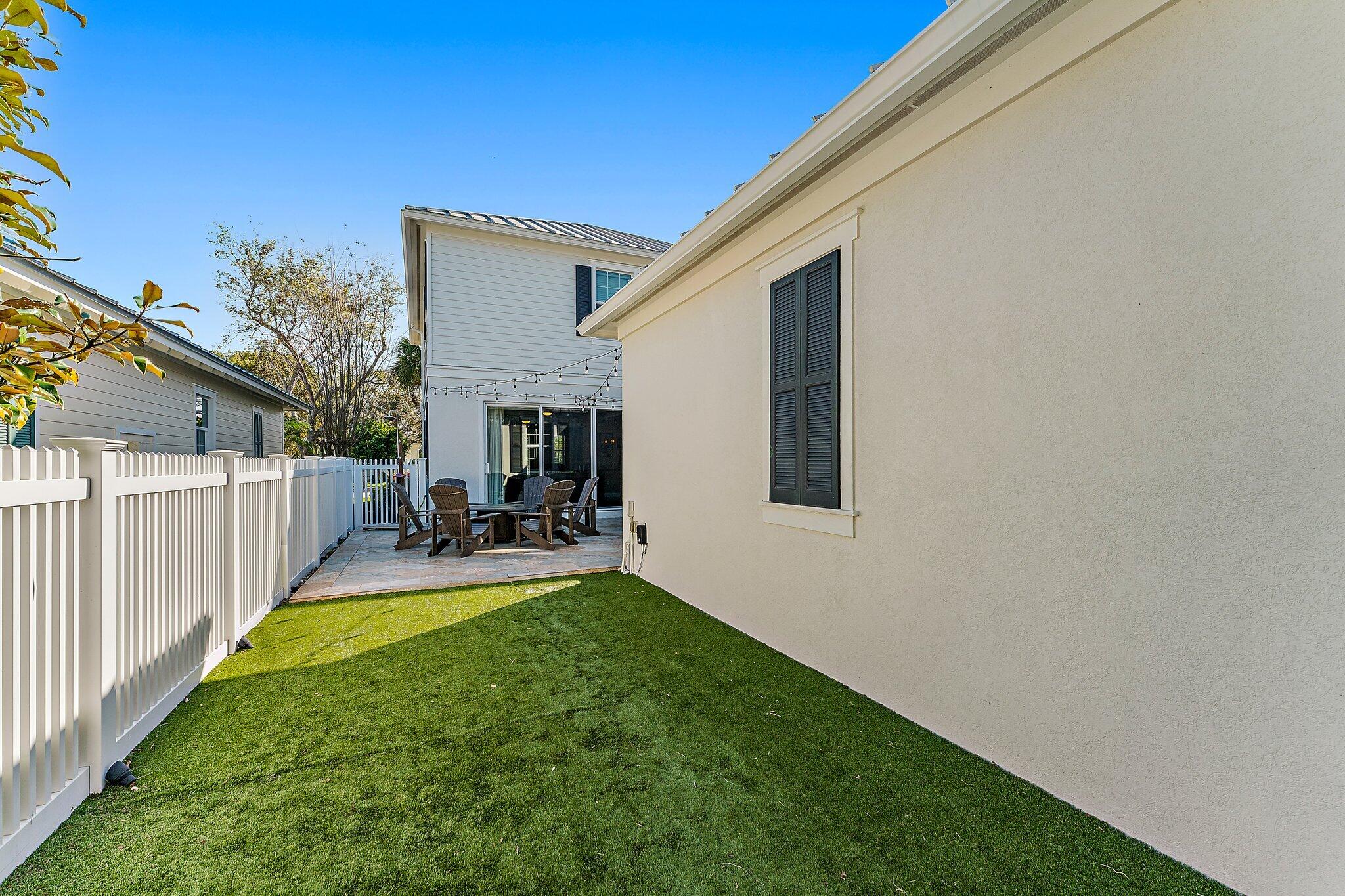 1171 Key Largo Street