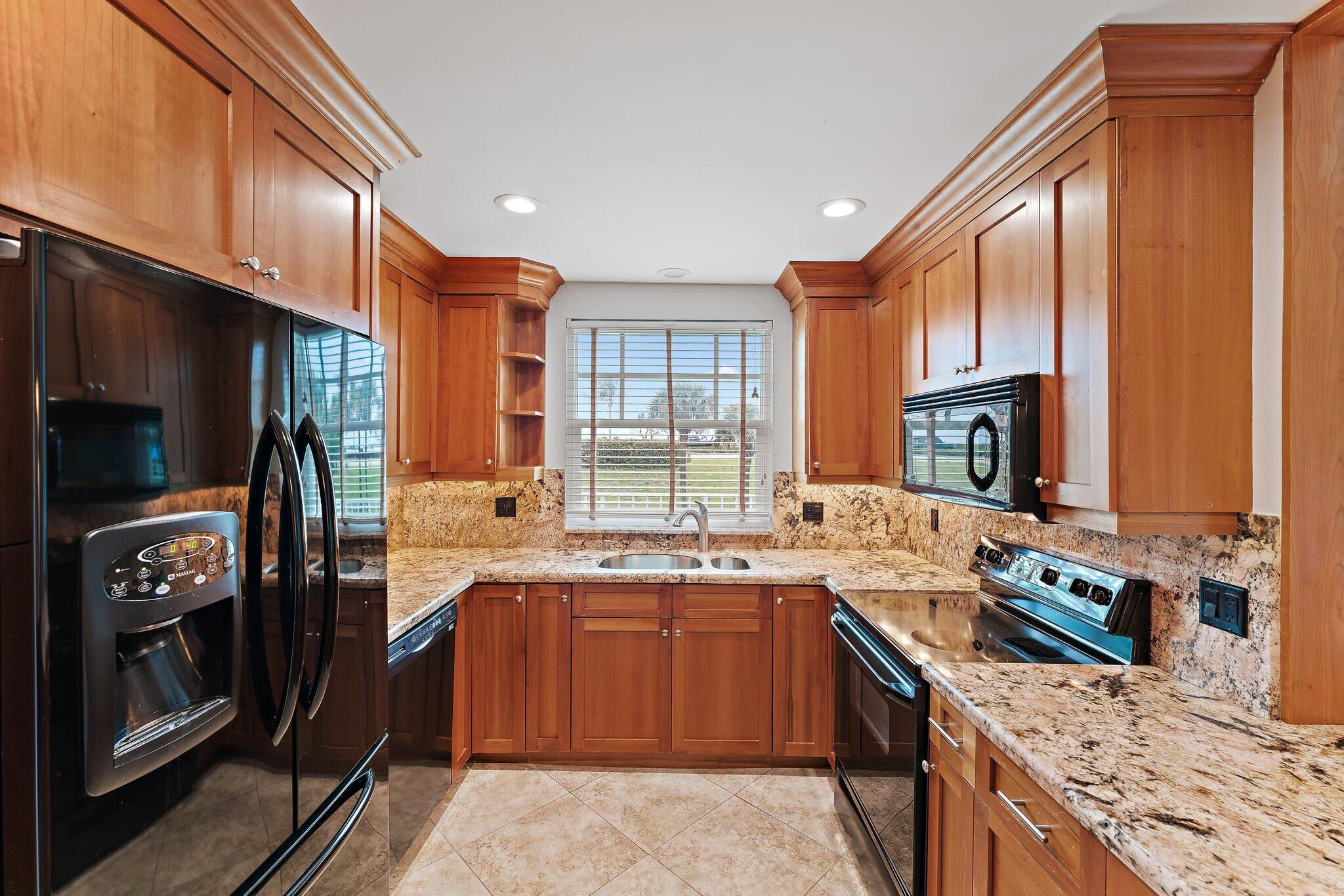305 Mainsail Circle