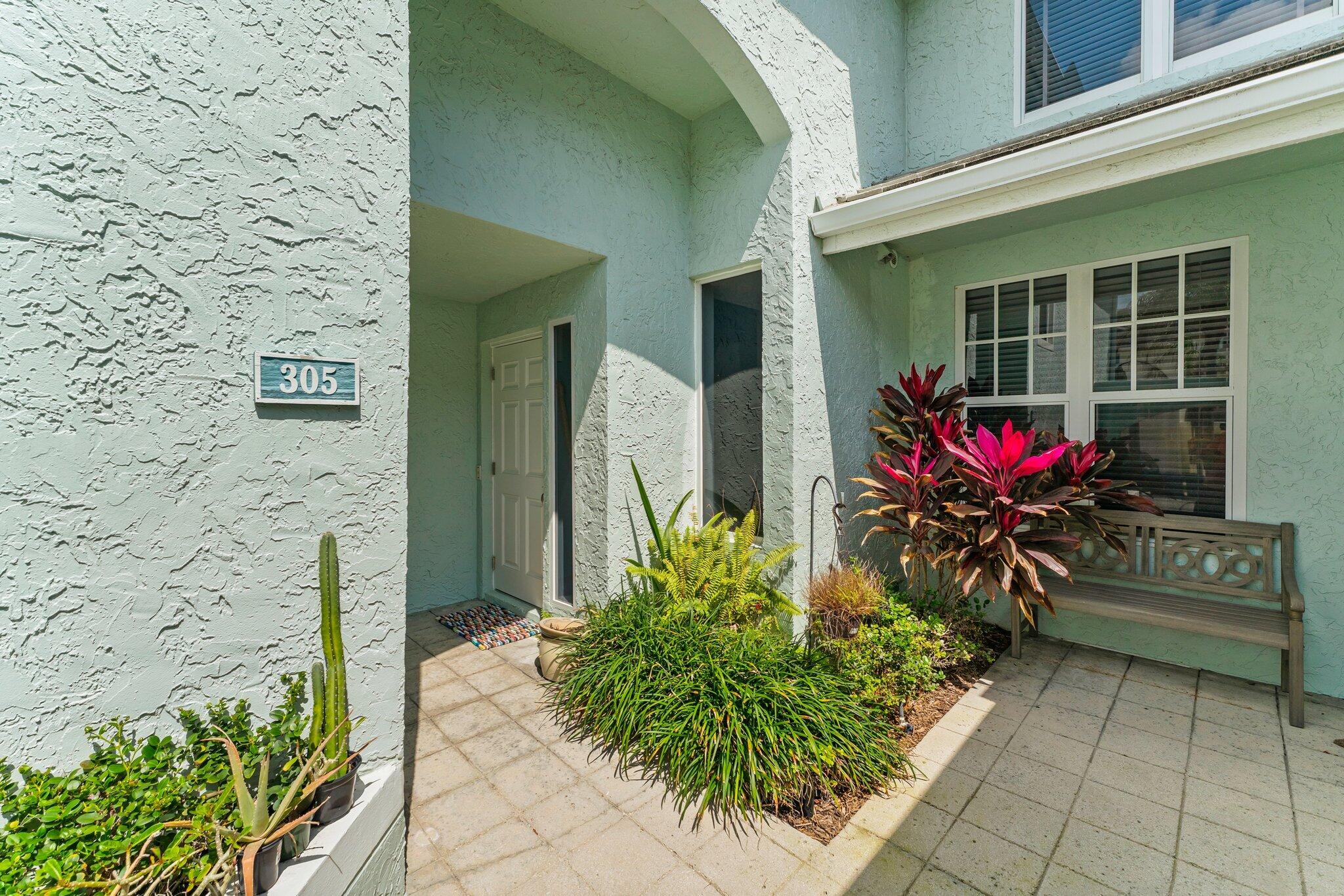 305 Mainsail Circle