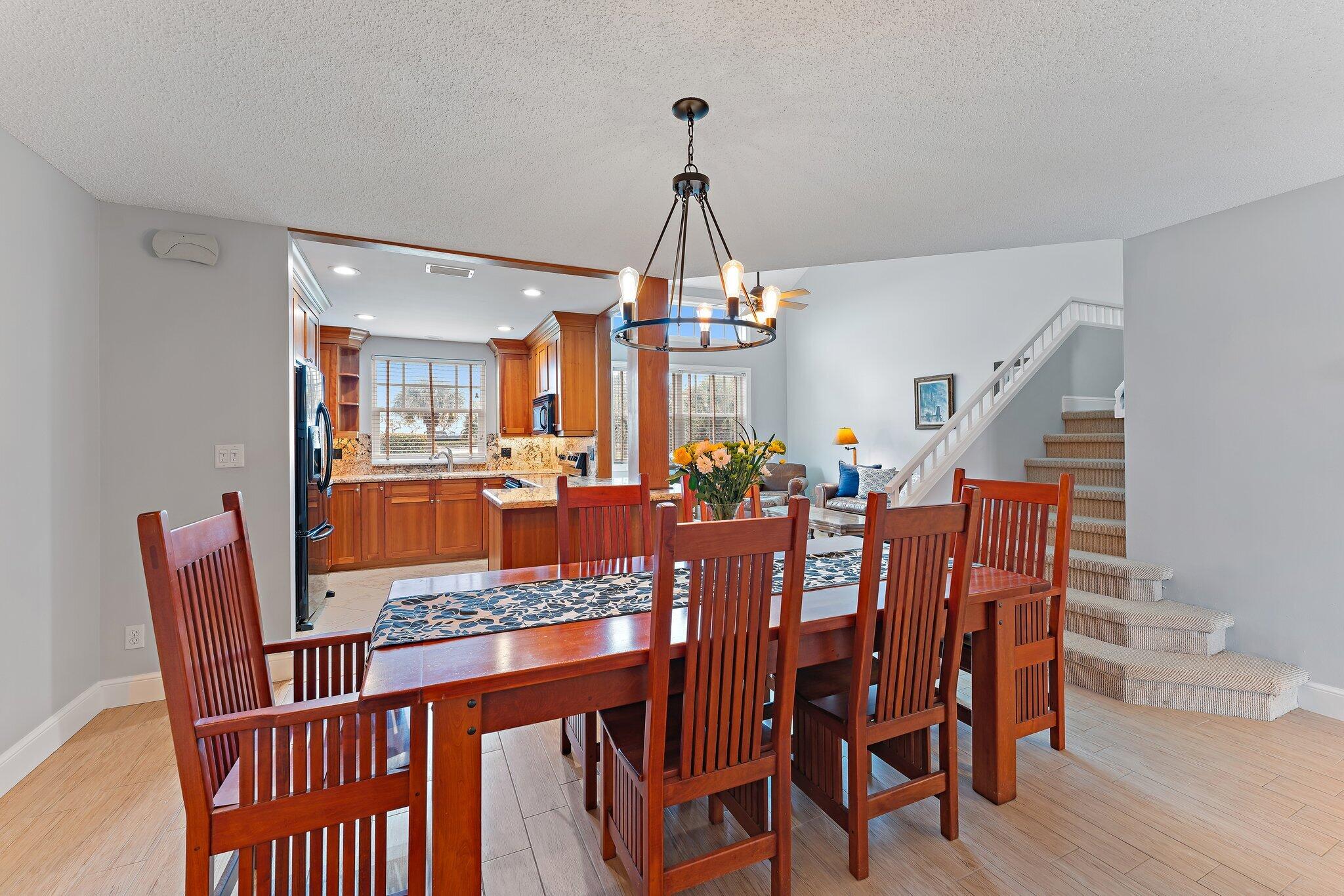 305 Mainsail Circle