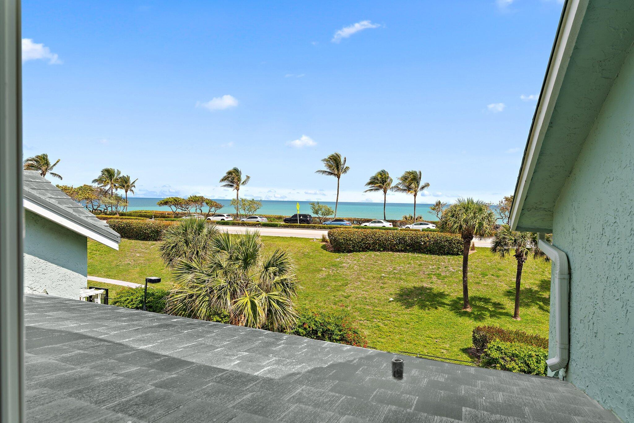 305 Mainsail Circle