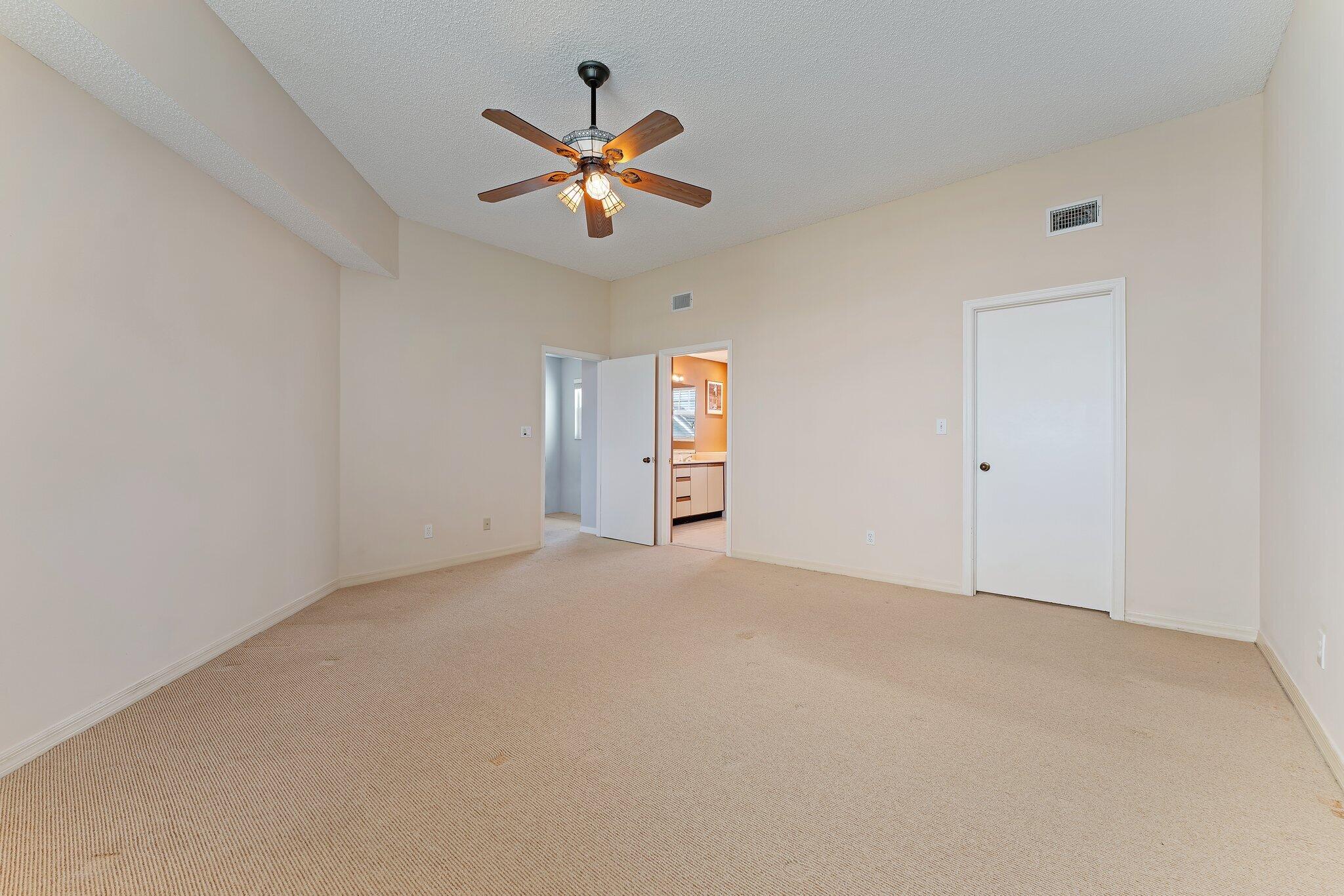 305 Mainsail Circle