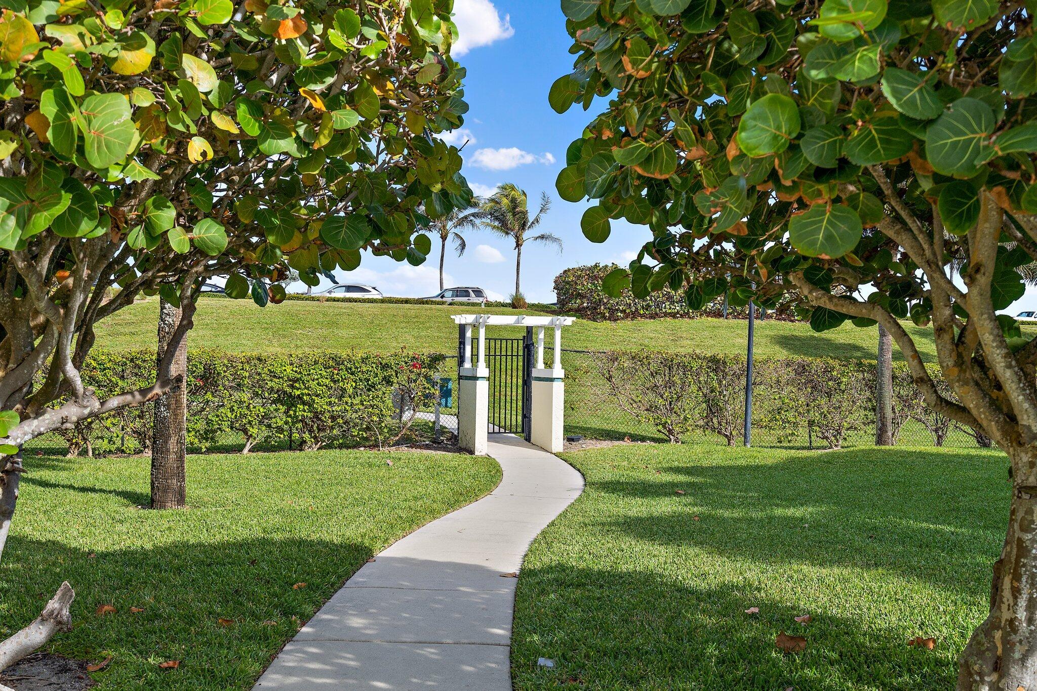 305 Mainsail Circle