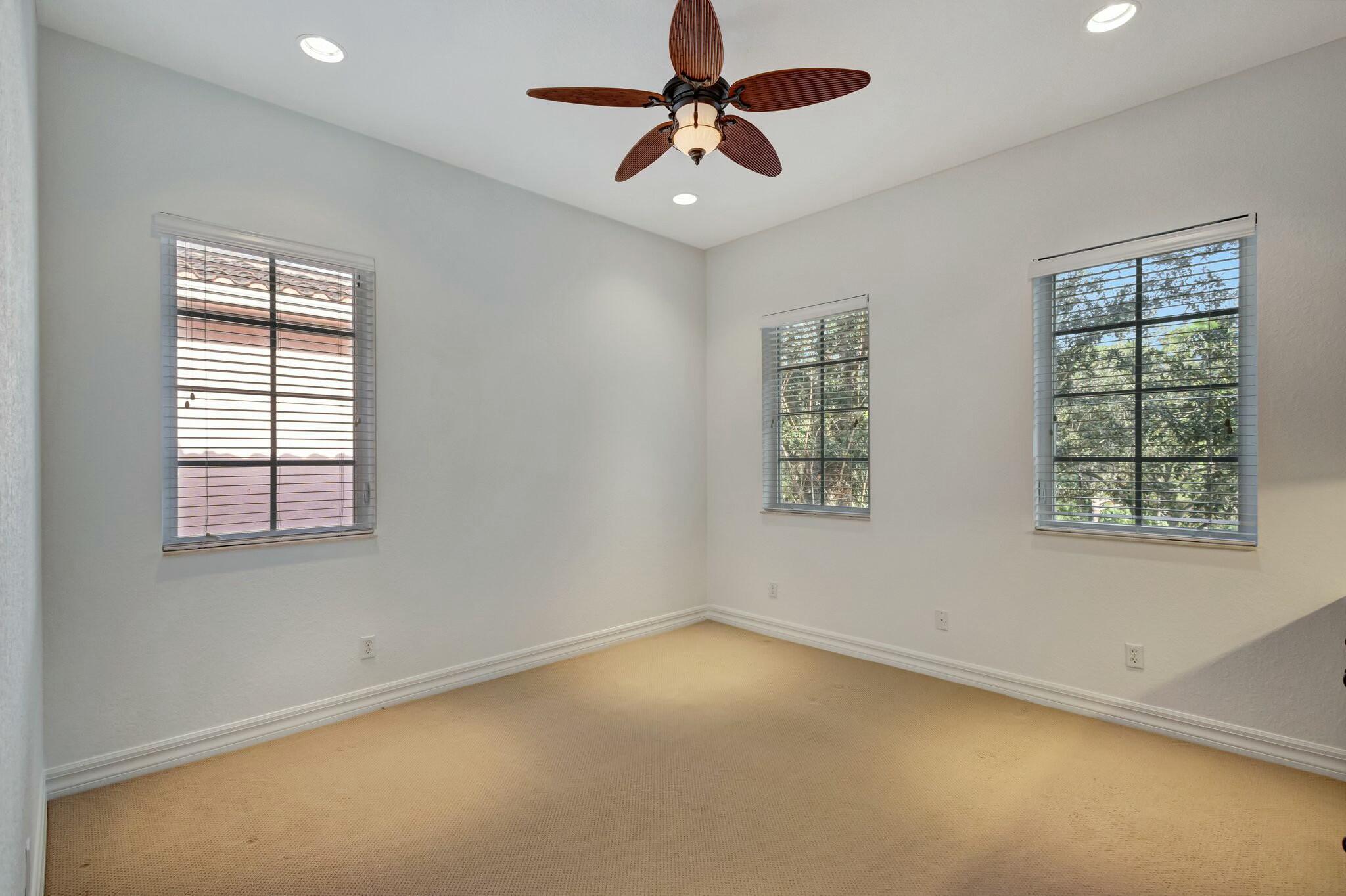 126 Lismore Lane