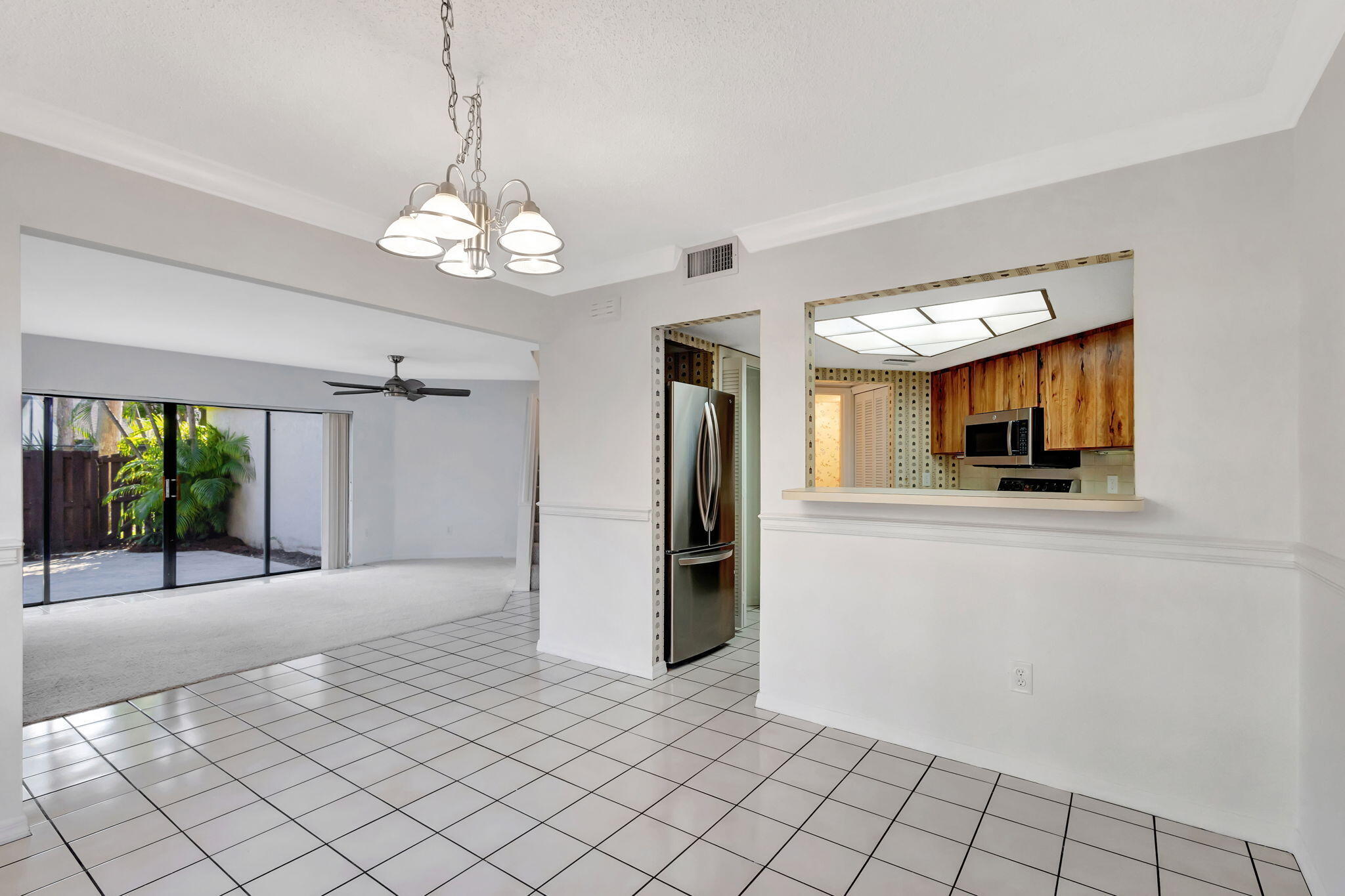 128 Weybridge B Circle B