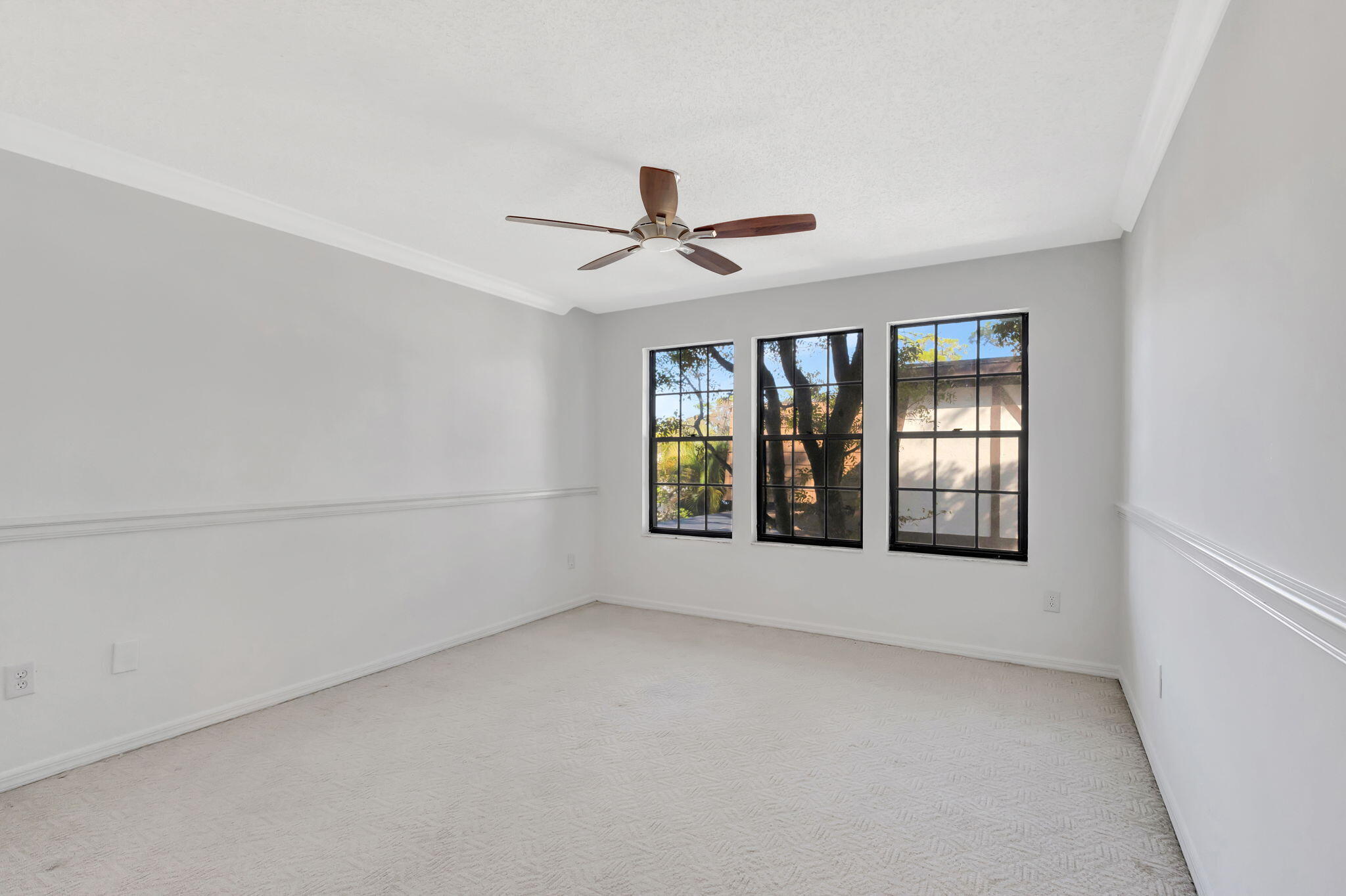 128 Weybridge B Circle B