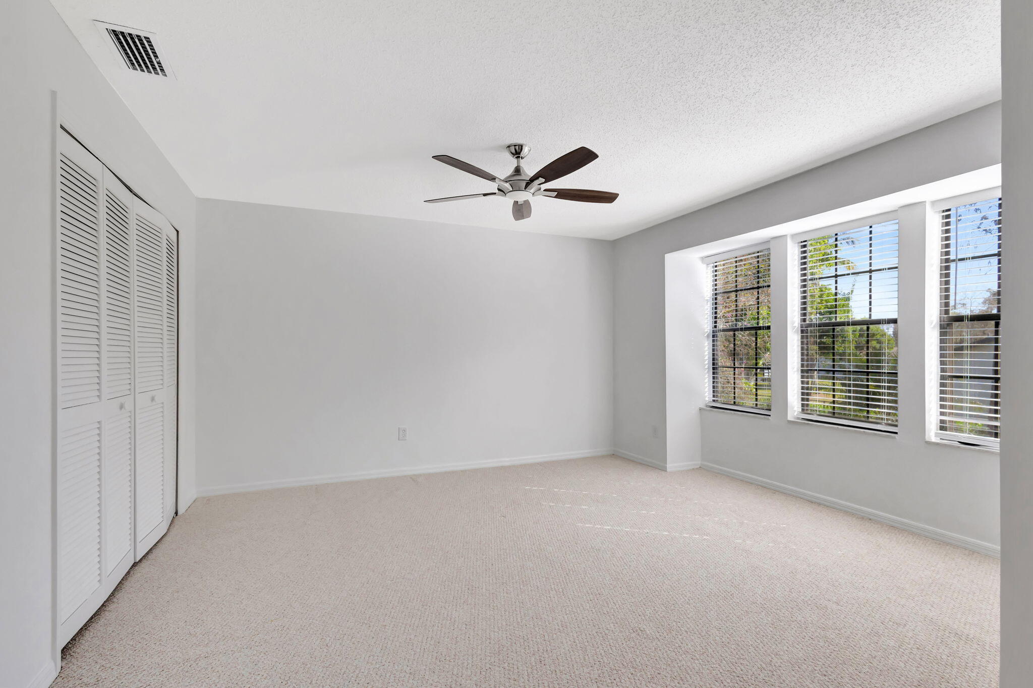 128 Weybridge B Circle B