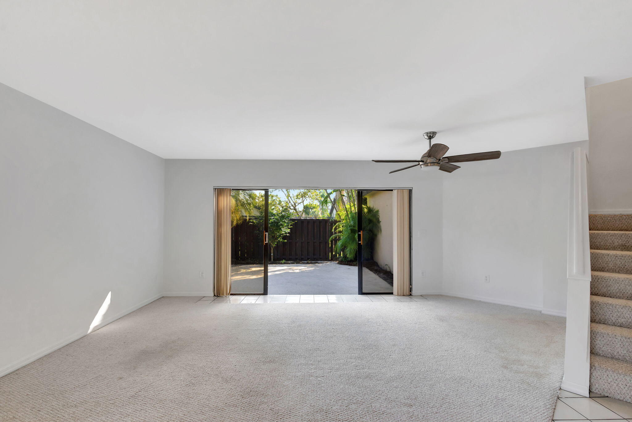 128 Weybridge B Circle B
