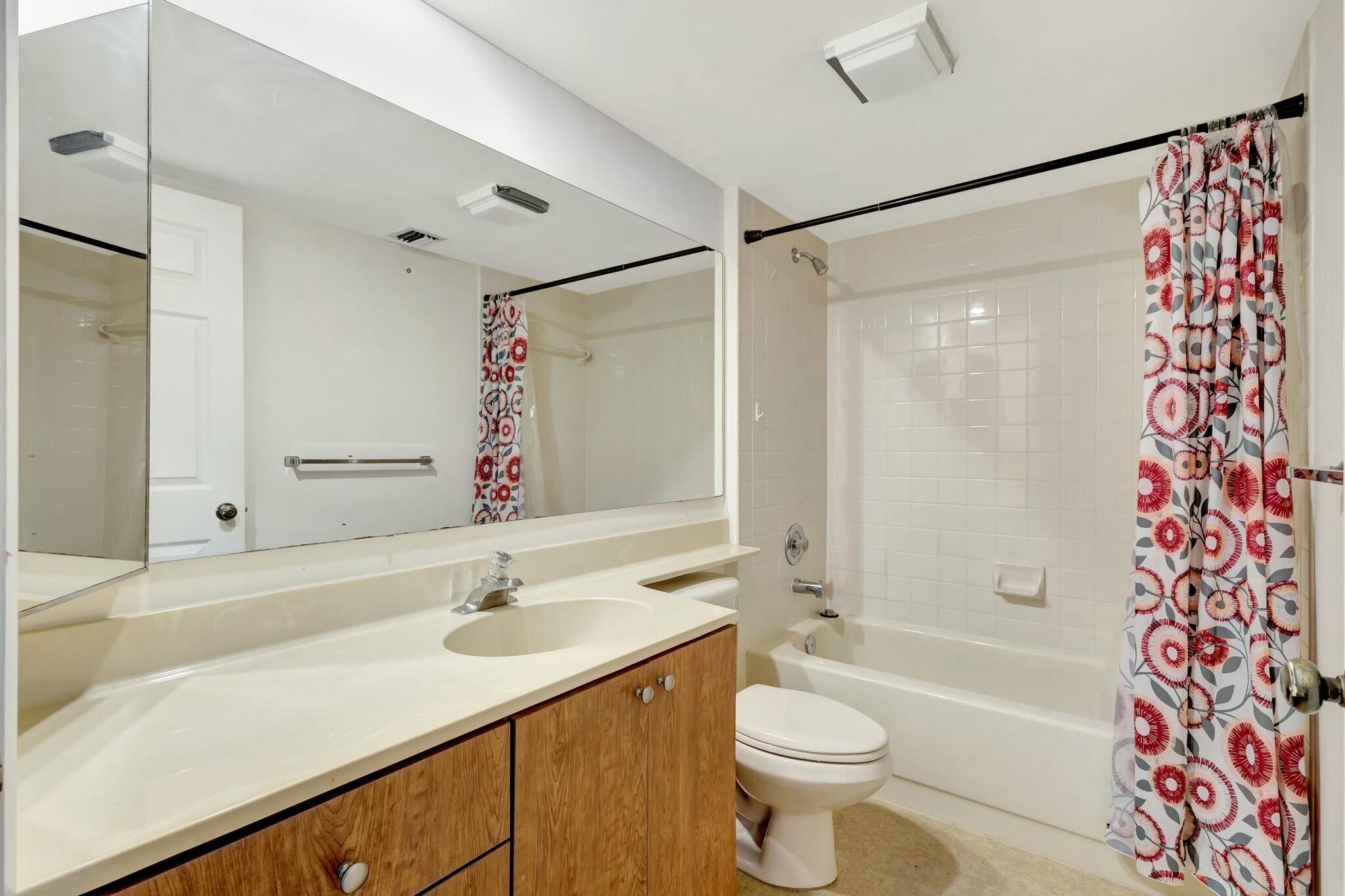 3515 Village Boulevard 206