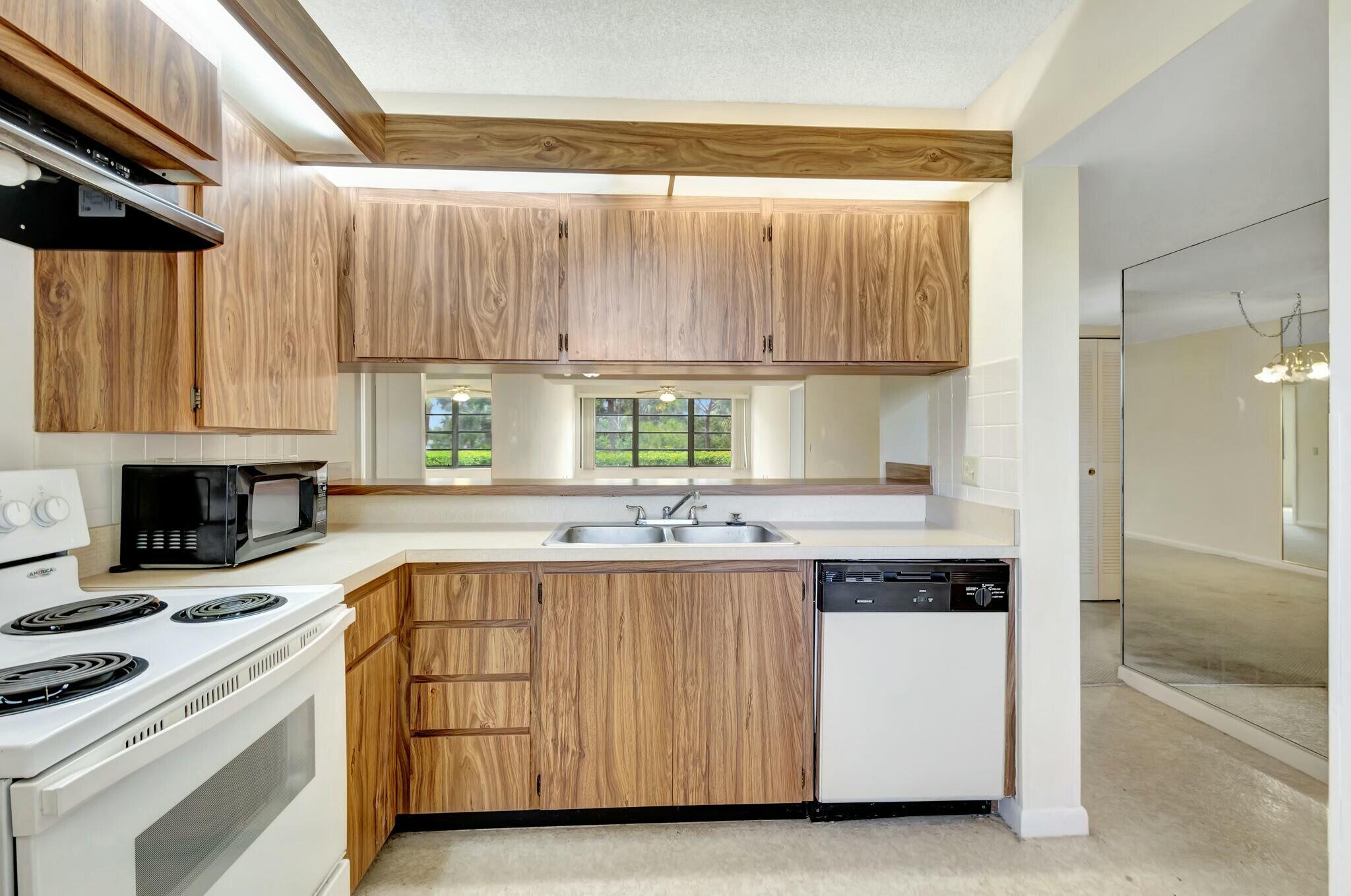 3515 Village Boulevard 206