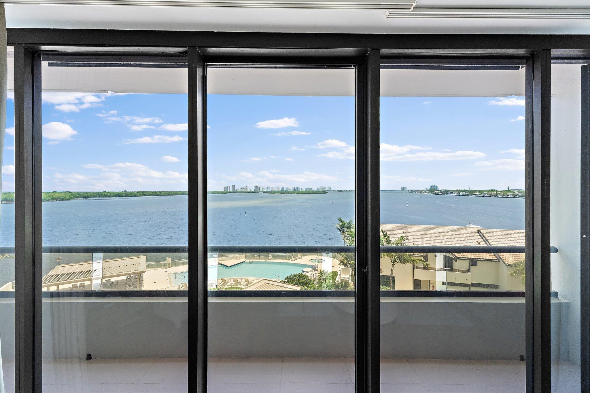 100 Lakeshore Drive 457