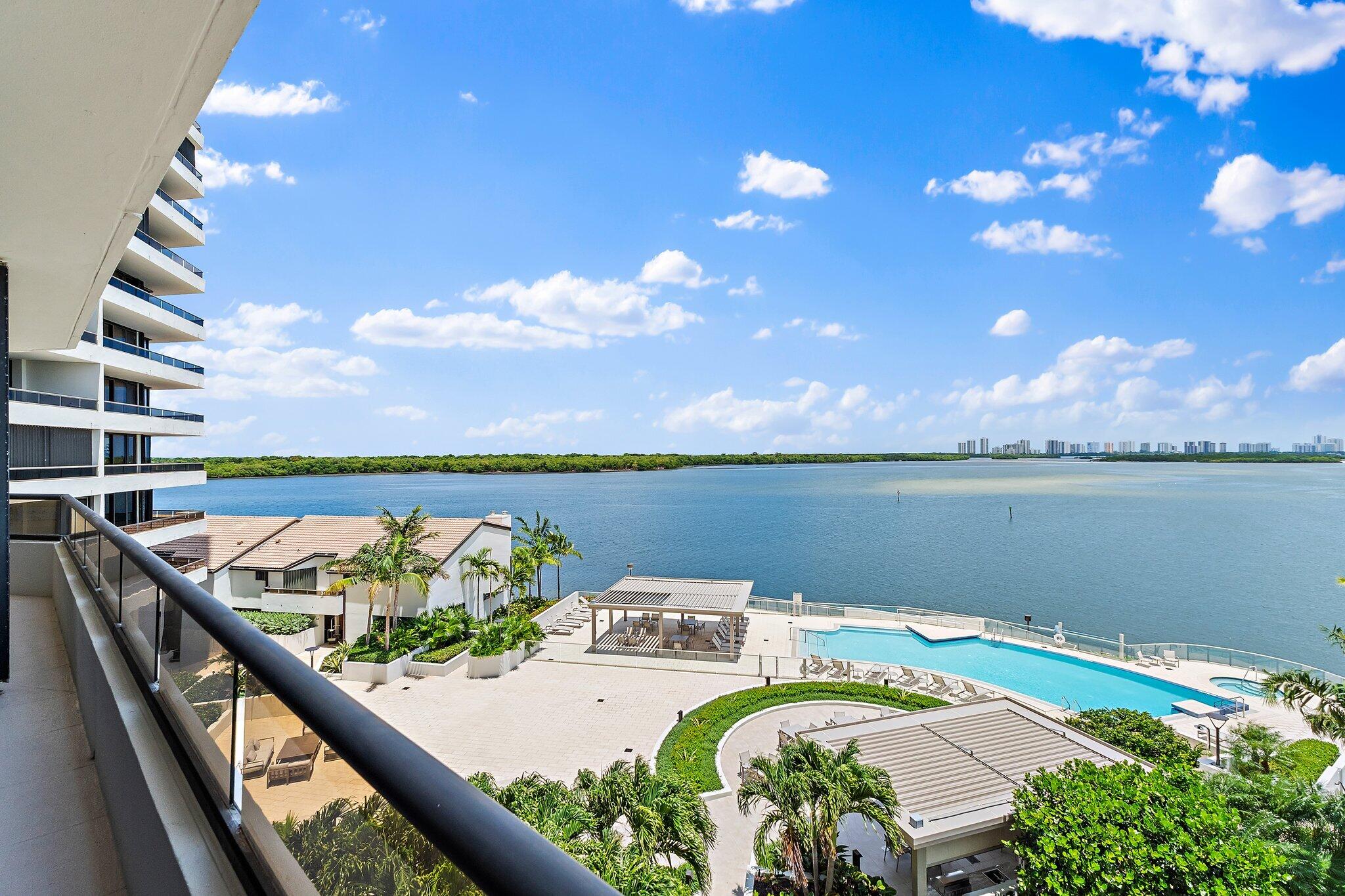 100 Lakeshore Drive 457