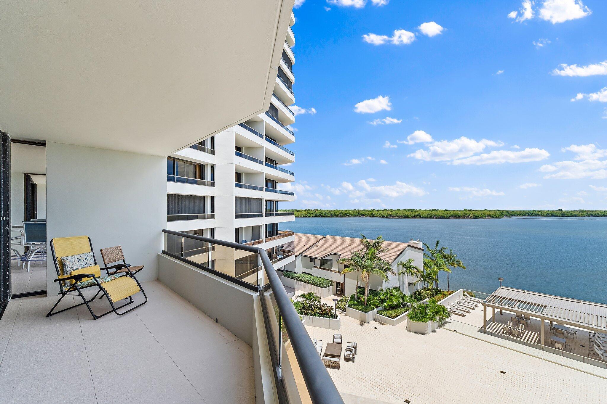 100 Lakeshore Drive 457