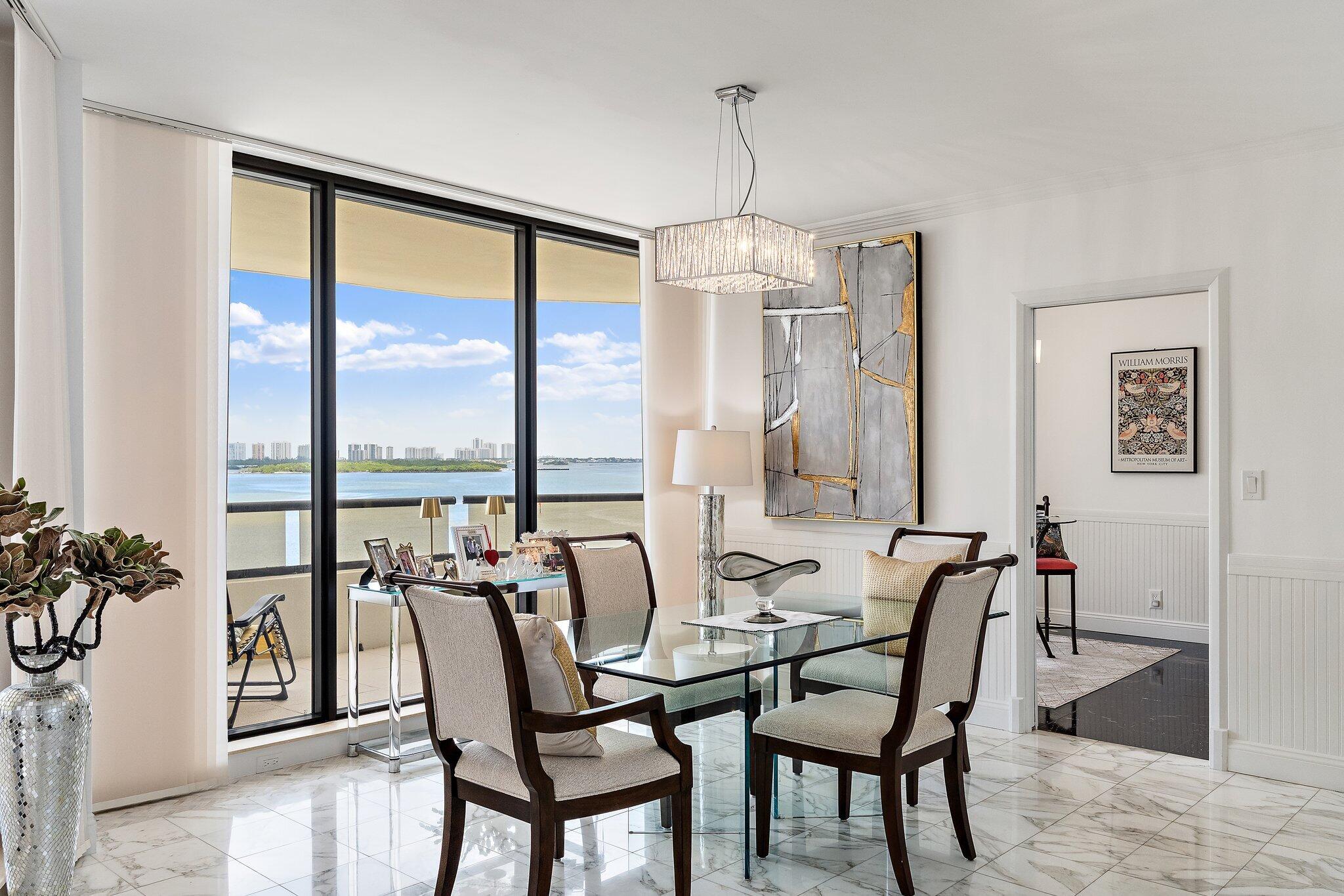 100 Lakeshore Drive 457