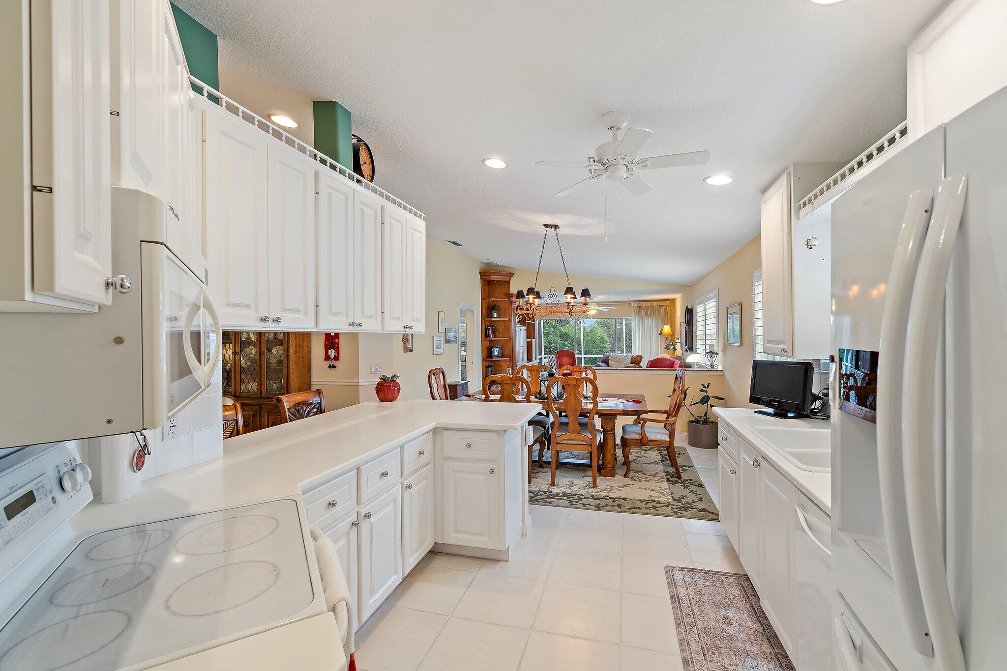9054 SE Hawks Nest Court