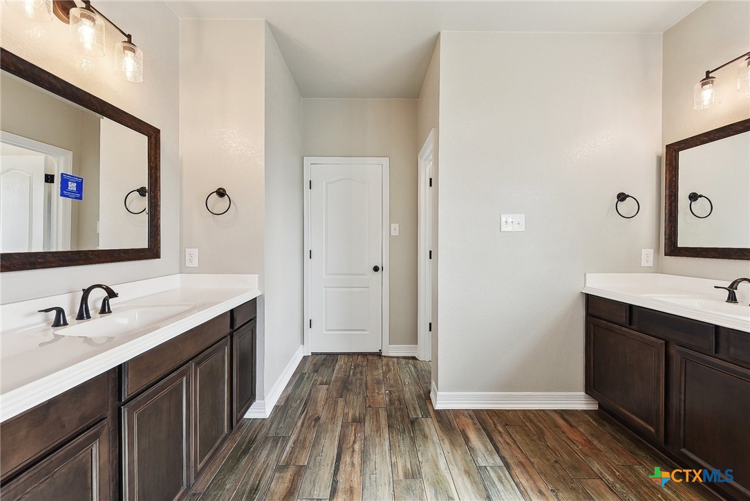 3310 Long Fellow Drive