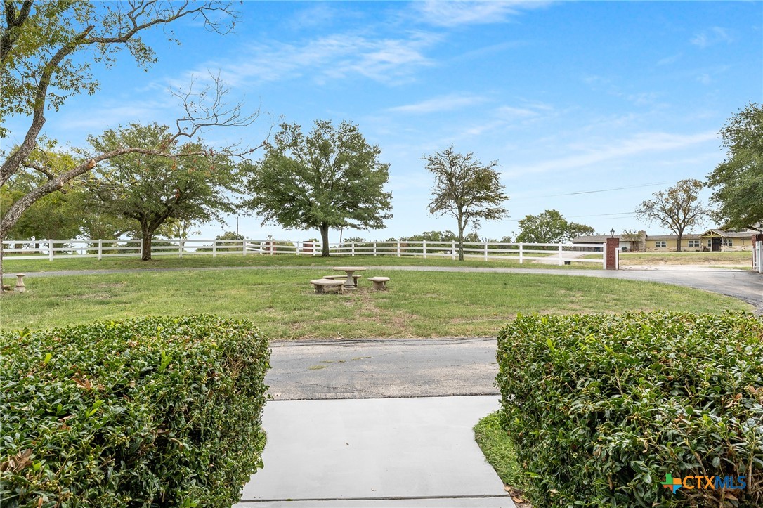 1550 W FM 93 Highway