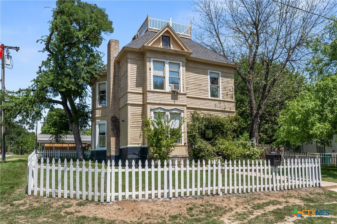 404 E 9th Avenue