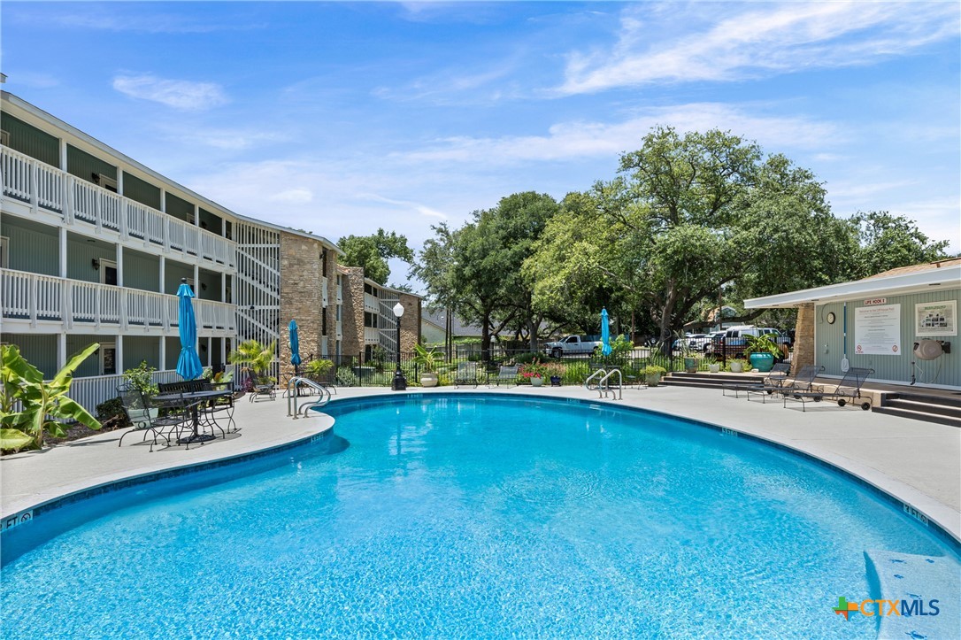 2 Cliffhouse Drive 212