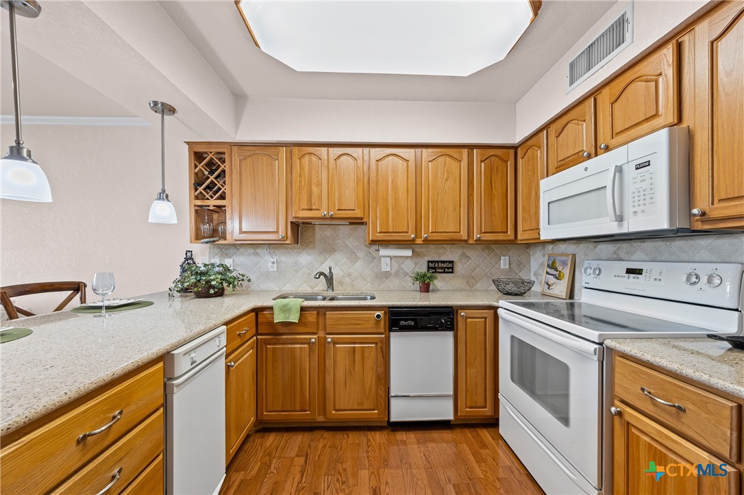 2 Cliffhouse Drive 212