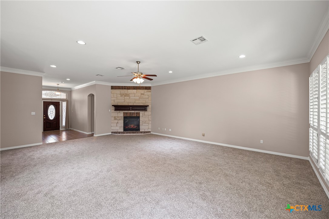 2206 Pheasant Run Lane